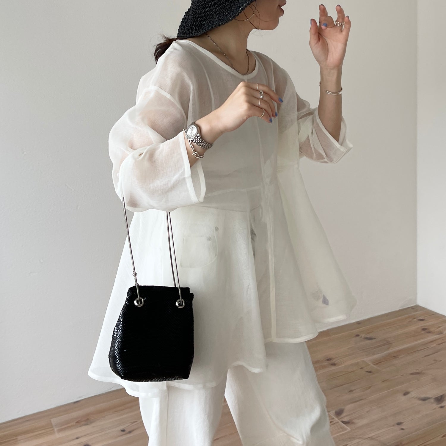 over size sheer flare tops / ivory