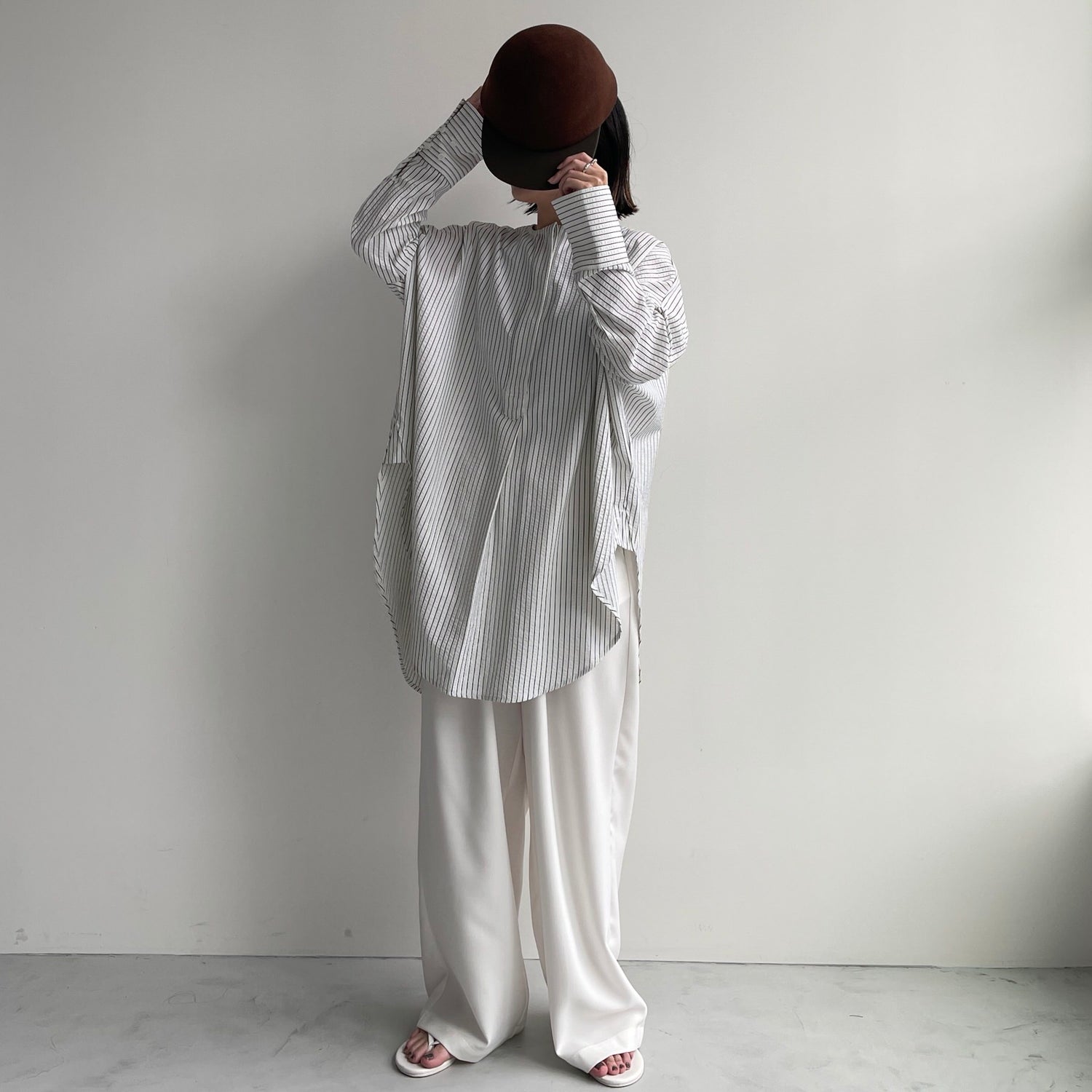 【公式サイト限定カラー】over size no collar seersucker shirt / stripe