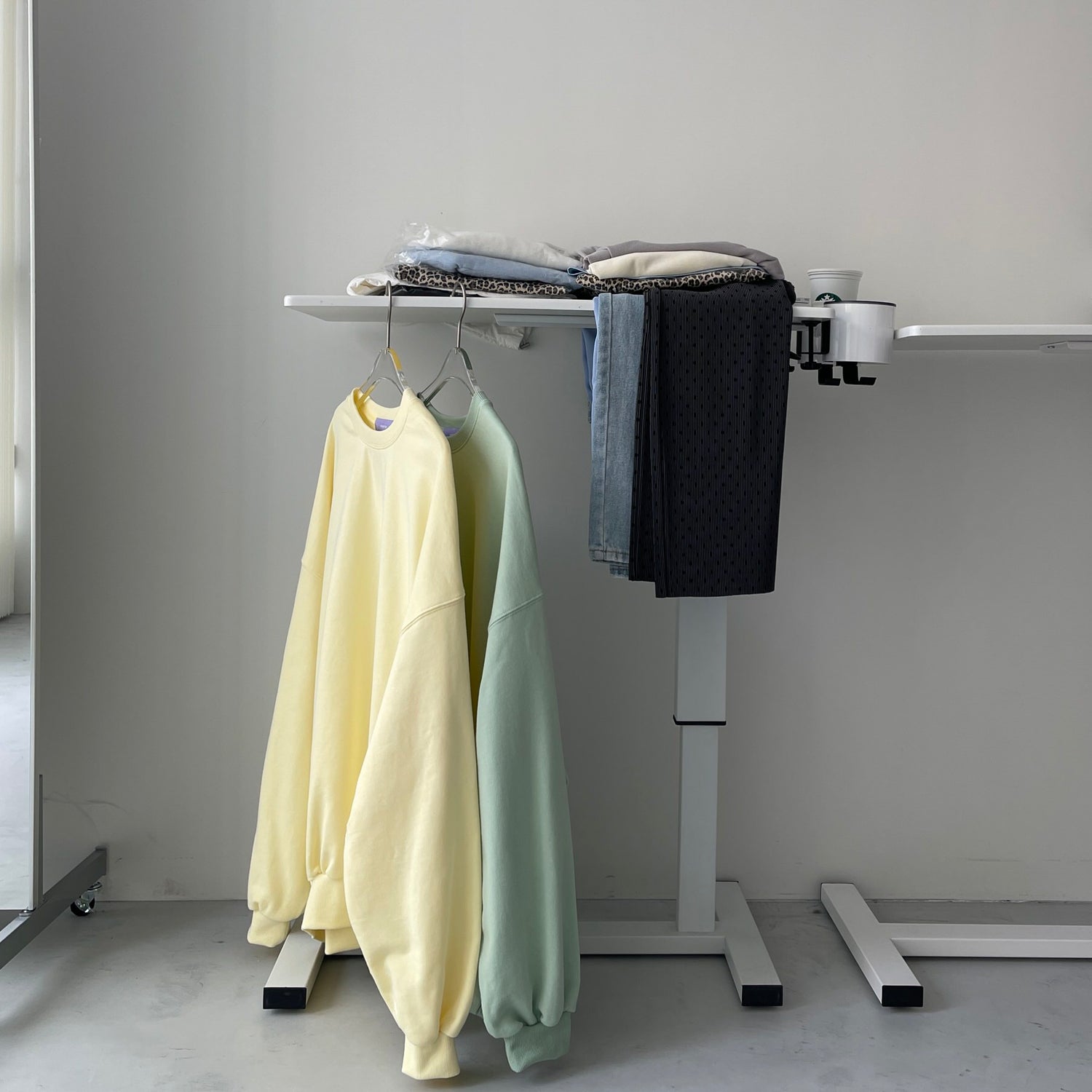 URAKE OSUMITSUKI sweat / light yellow