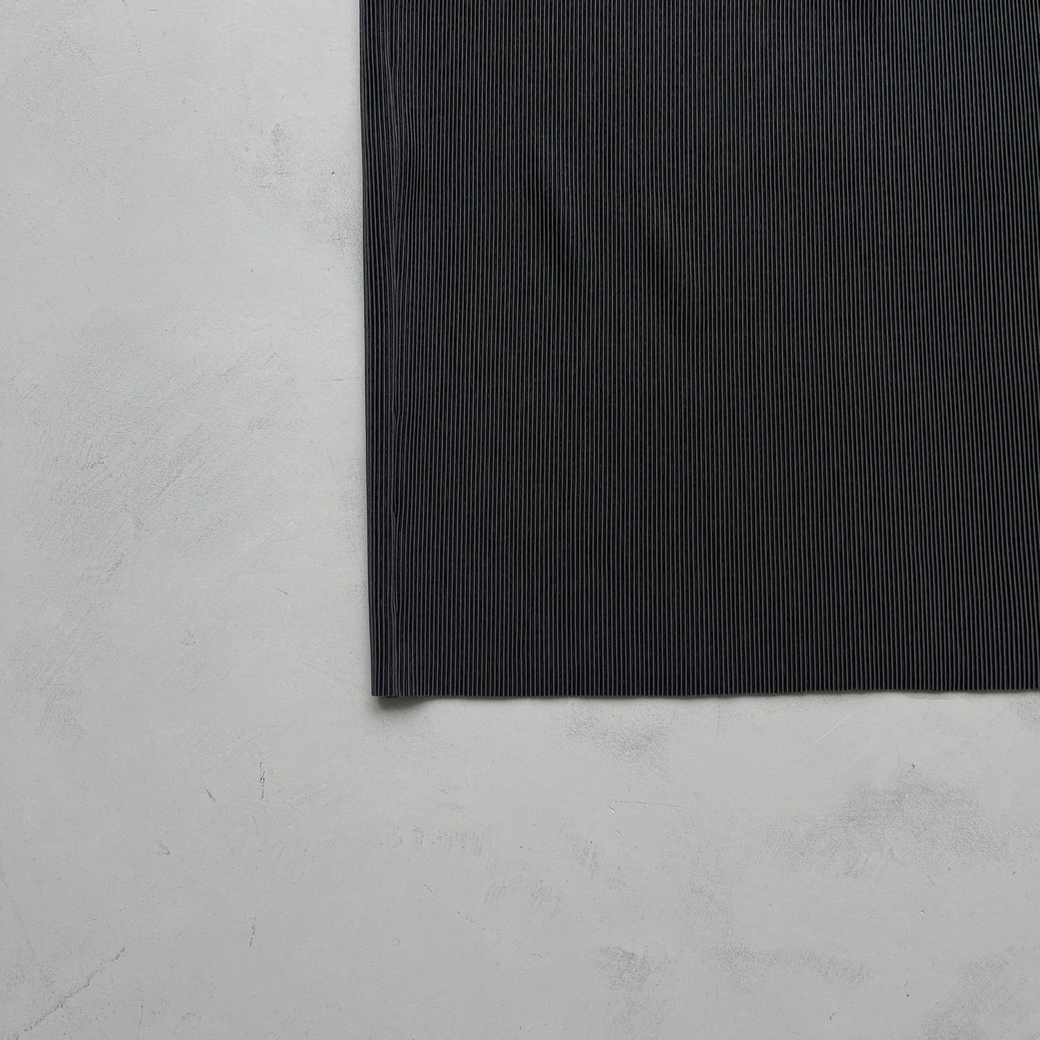 daily daily super stretch pleats skirt / charcoal [FREE or LONG]