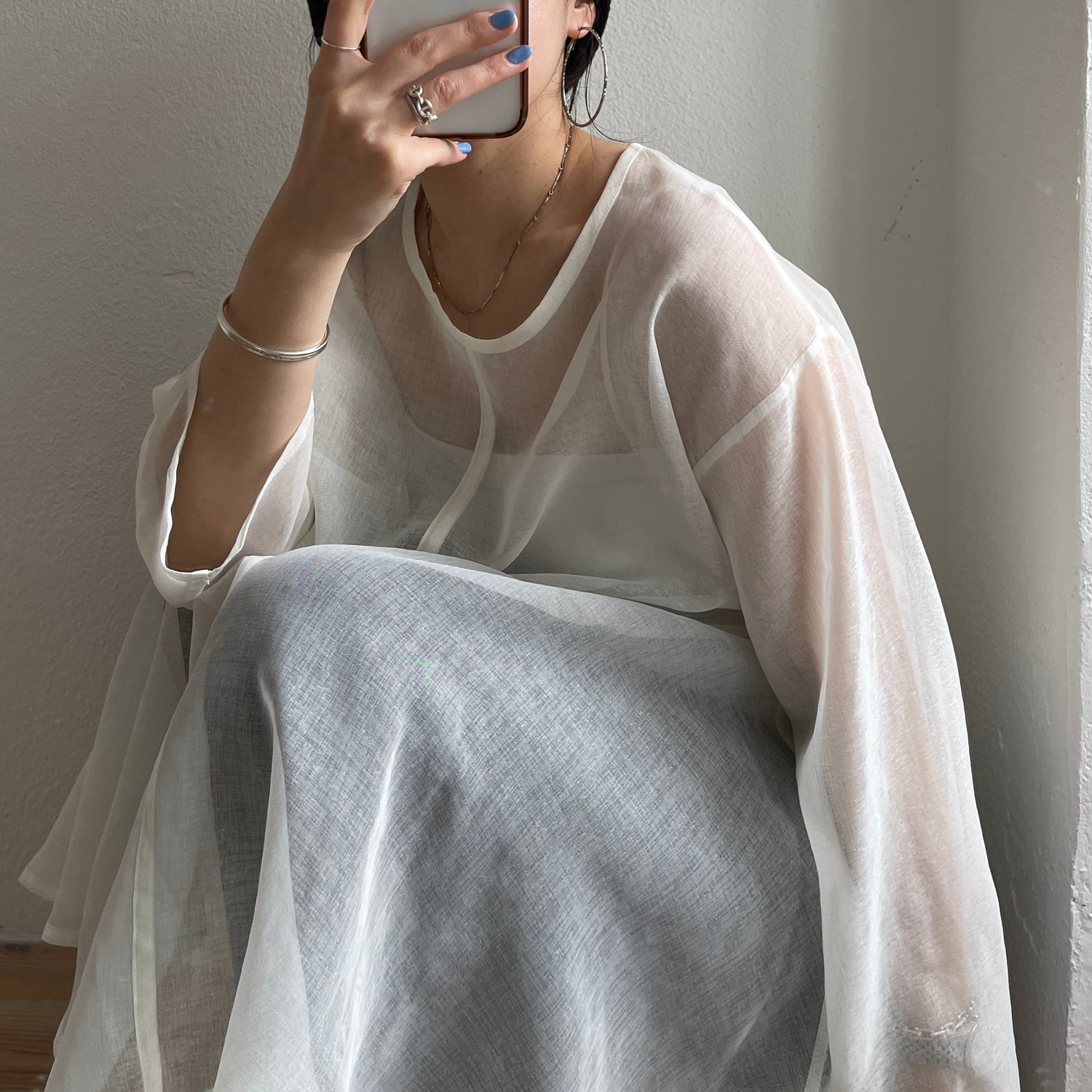 over size sheer flare tops / ivory