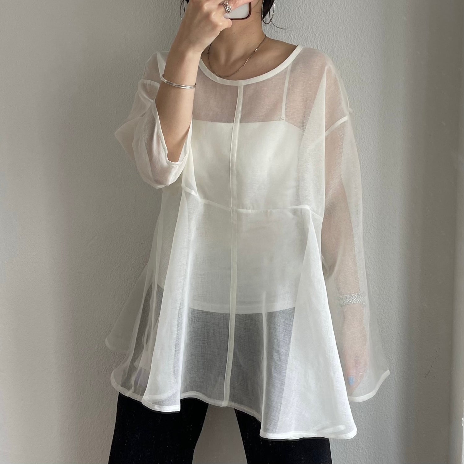 over size sheer flare tops / ivory