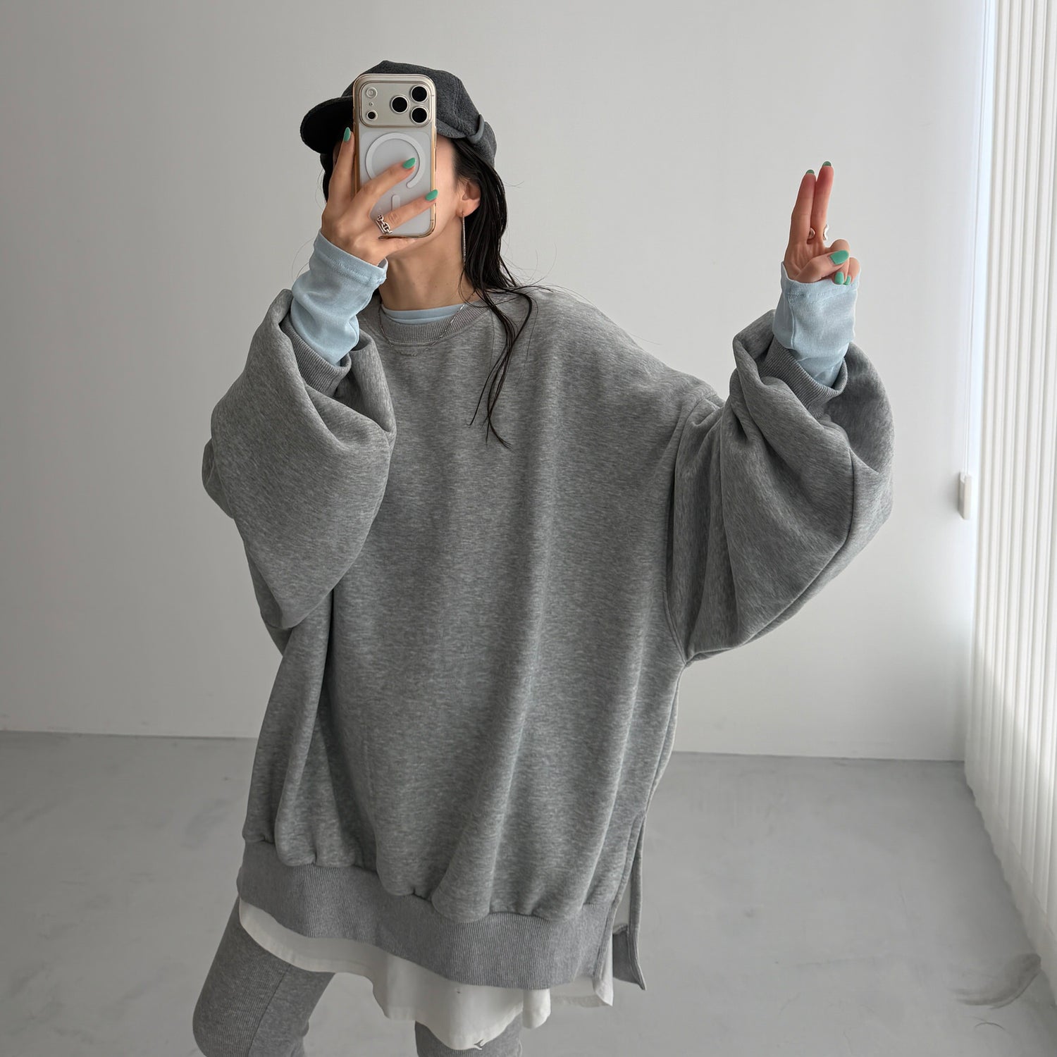 KASANE sheer tee / light blue