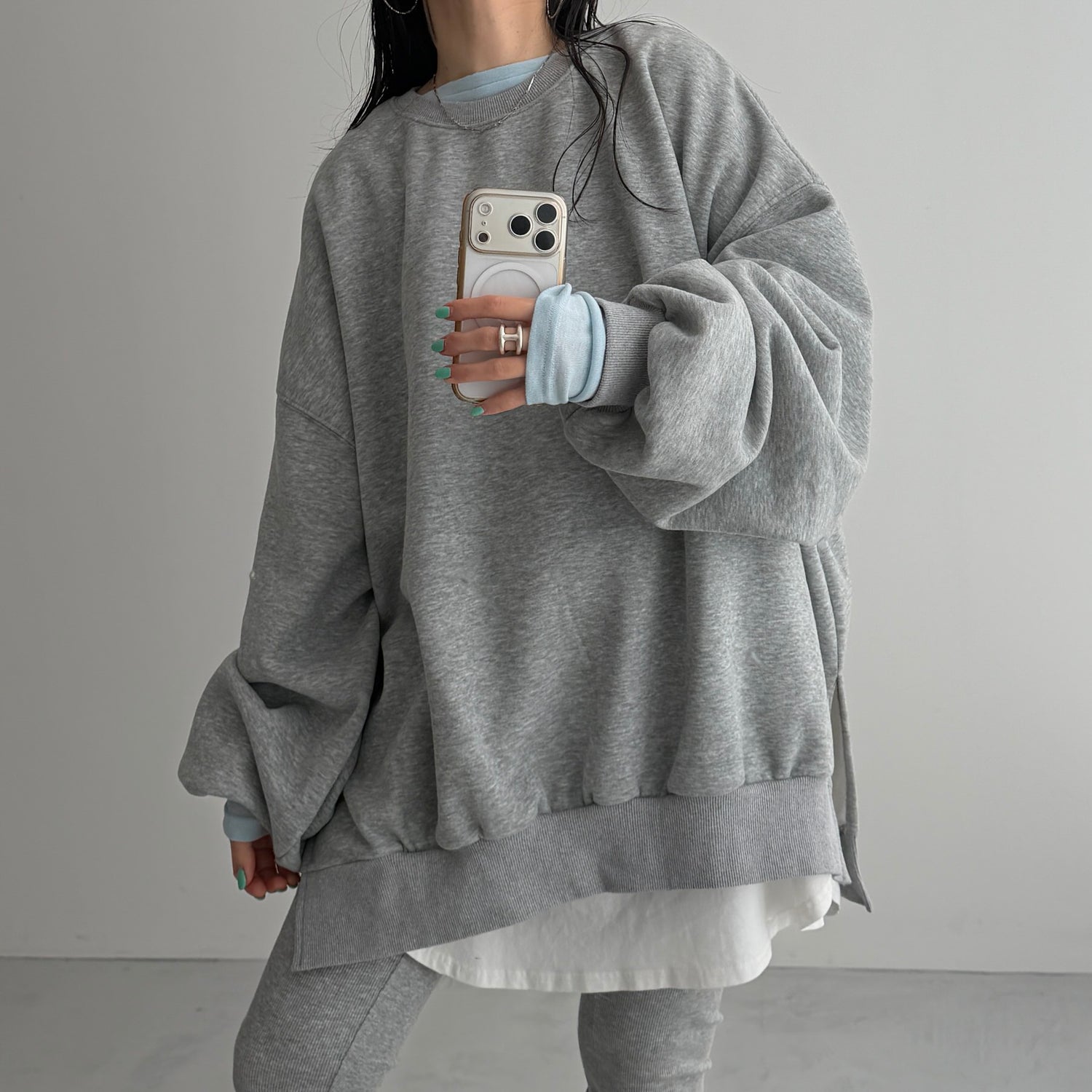 KASANE sheer tee / light blue
