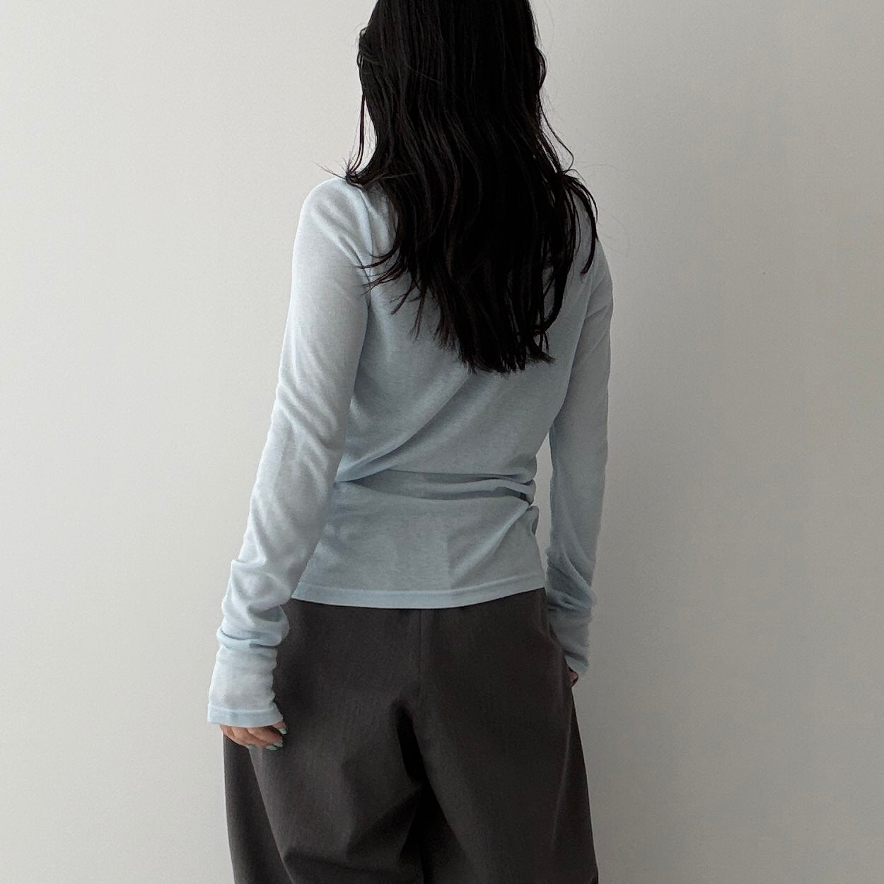 KASANE sheer tee / light blue
