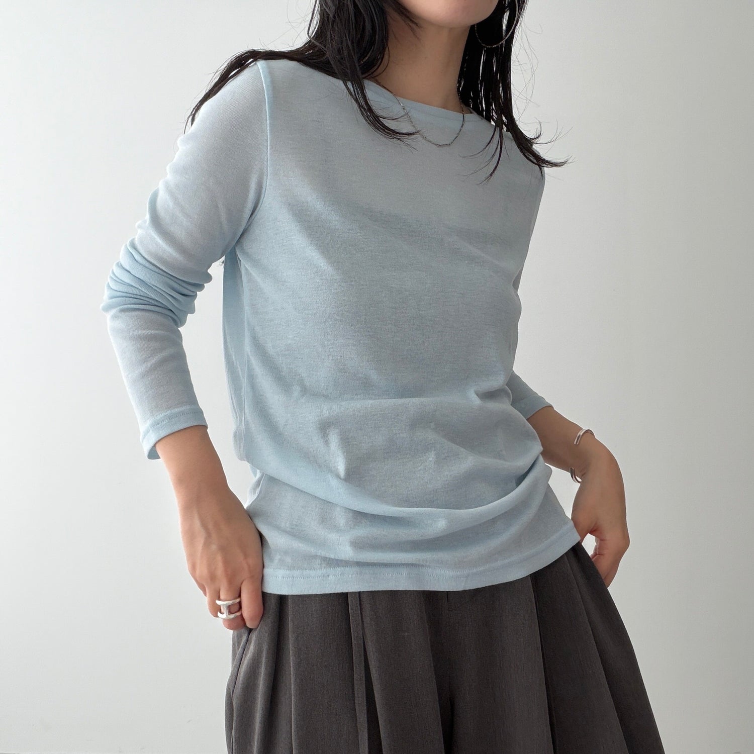 KASANE sheer tee / light blue