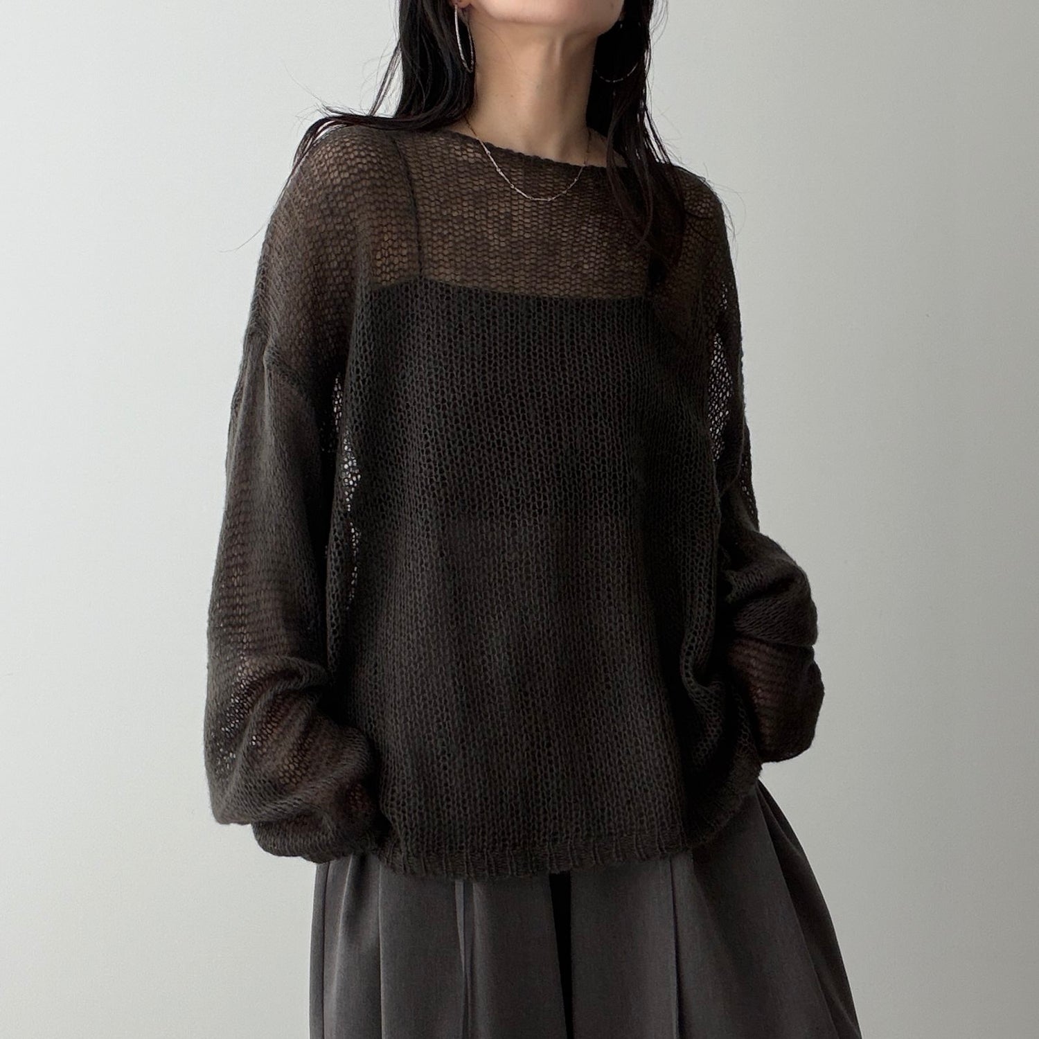 cinnamon mesh knit / charcoal