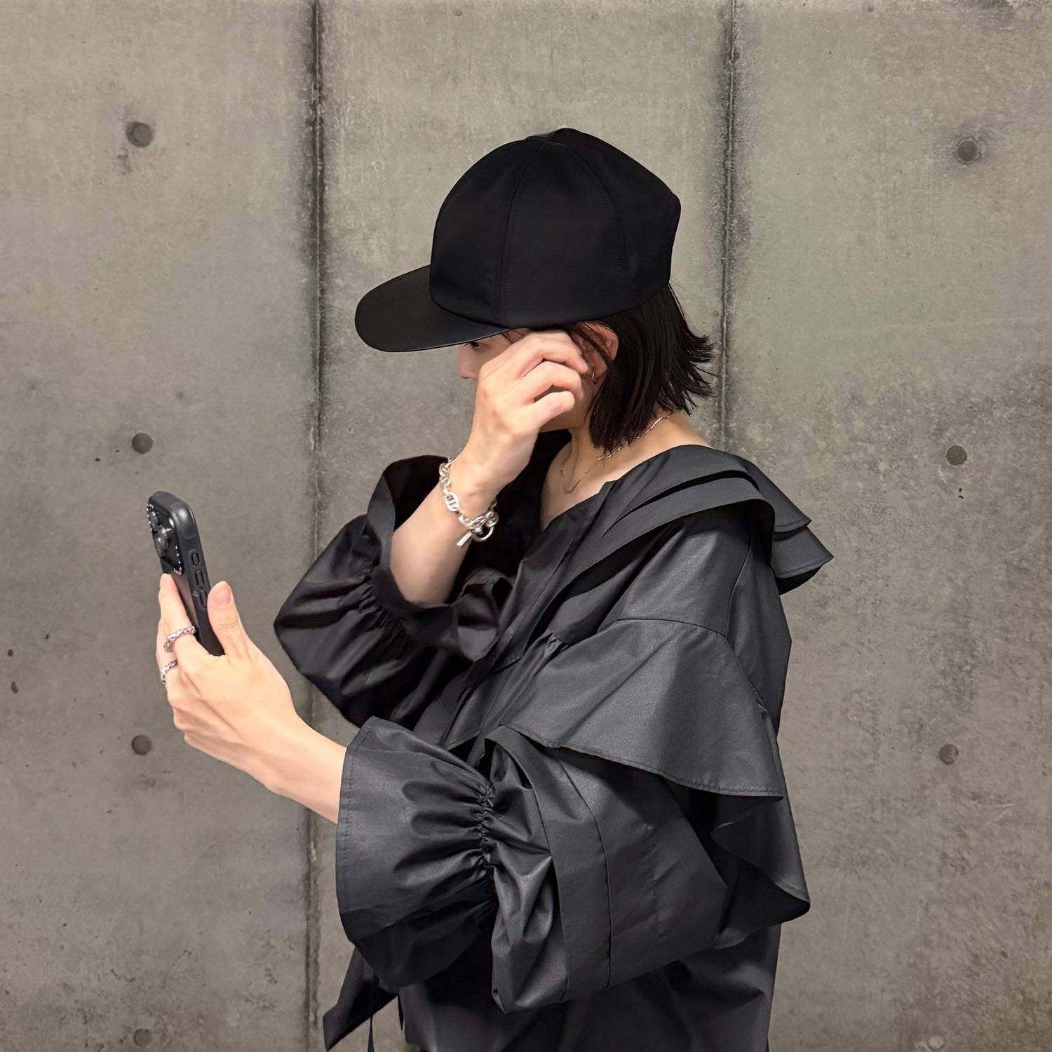 smooth nylon cap / black