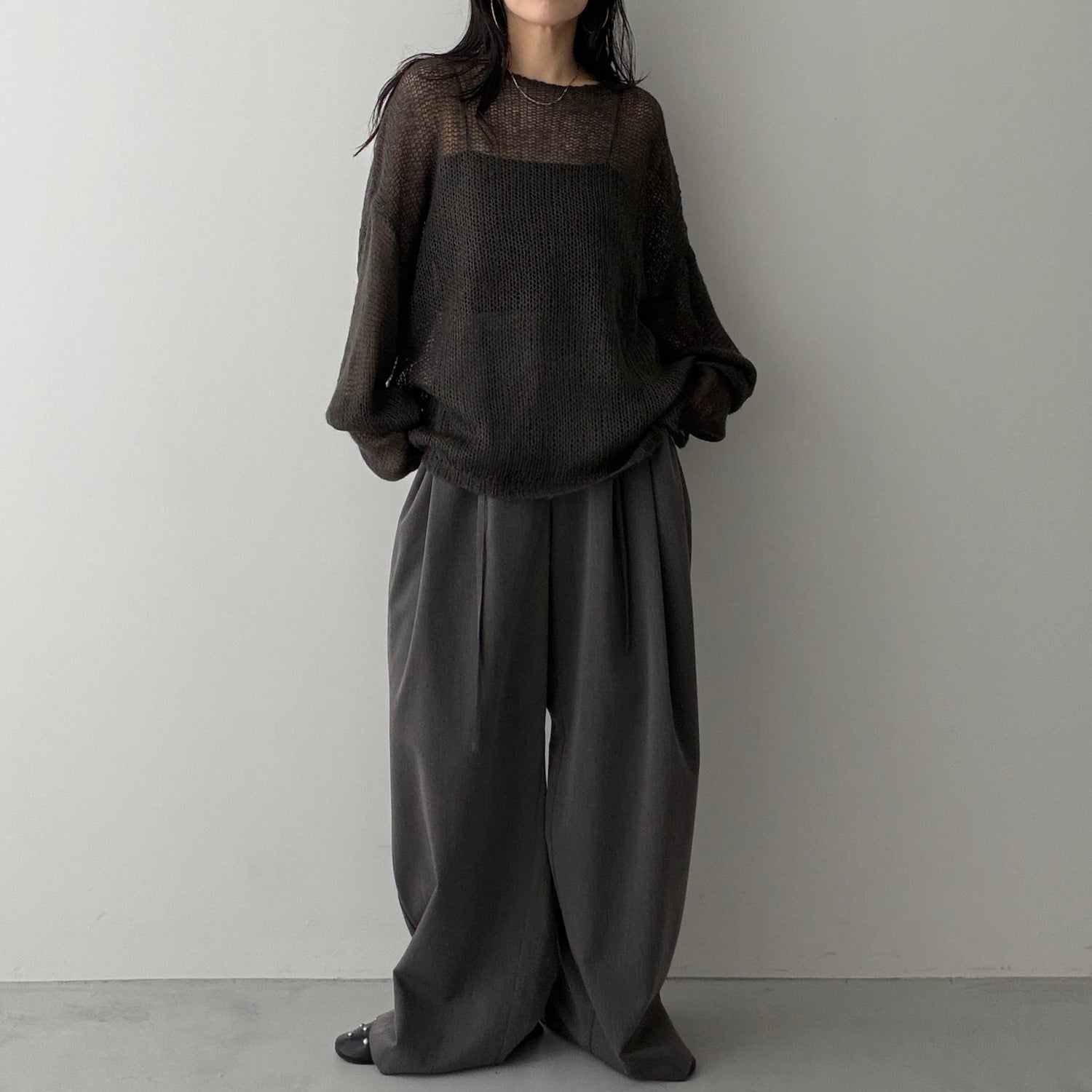 cinnamon mesh knit / charcoal