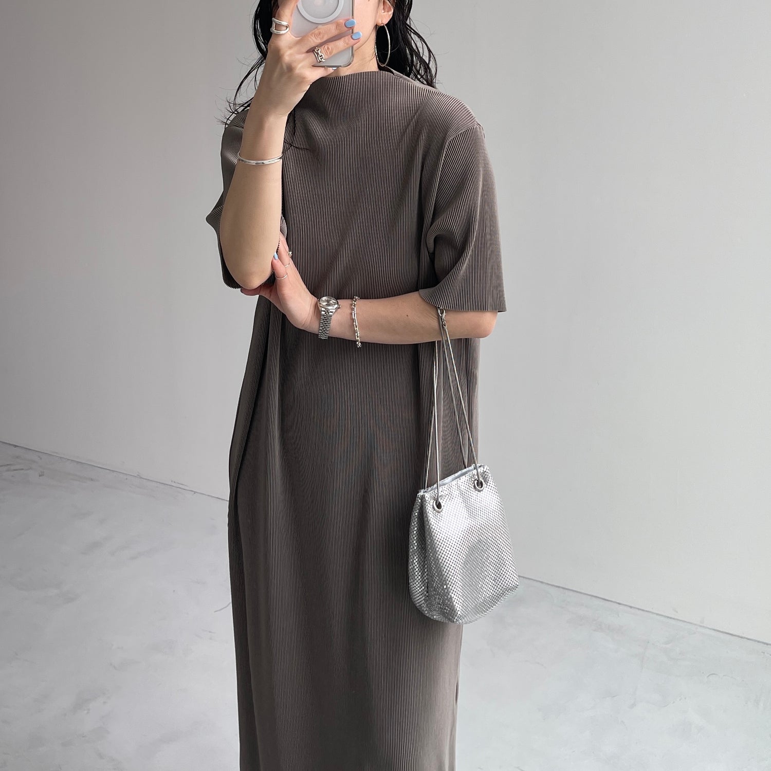 daily daily super stretch pleats one piece / ash gray [半袖 FREE or LONG]