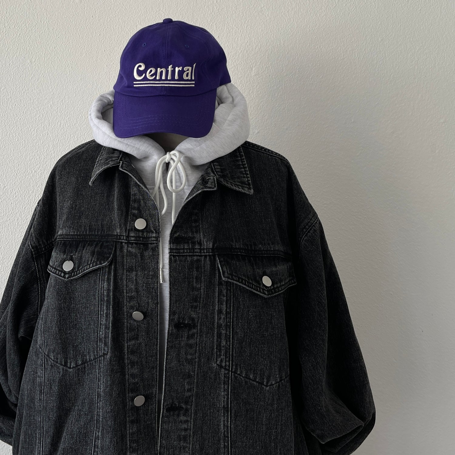 perfect silhouette buddy denim jacket / black