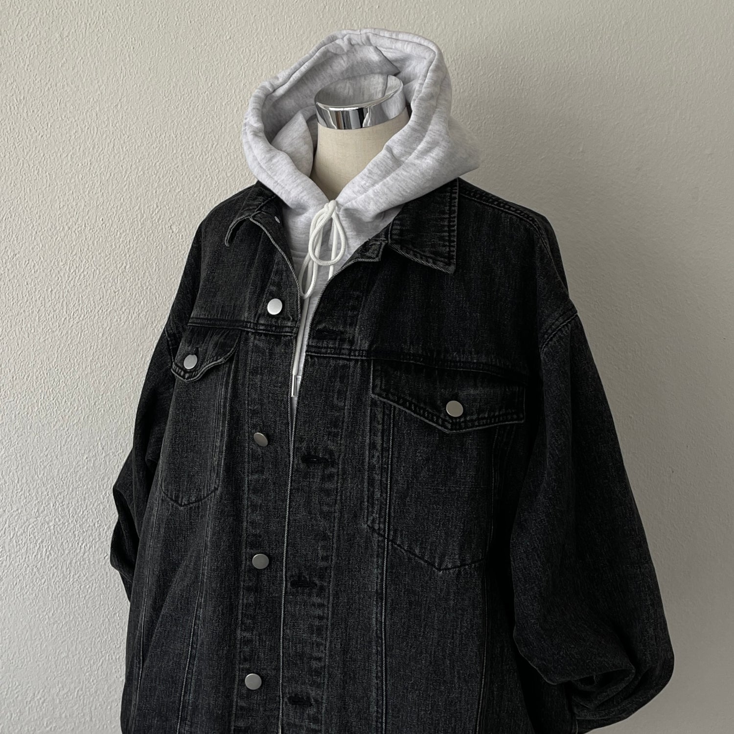 perfect silhouette buddy denim jacket / black