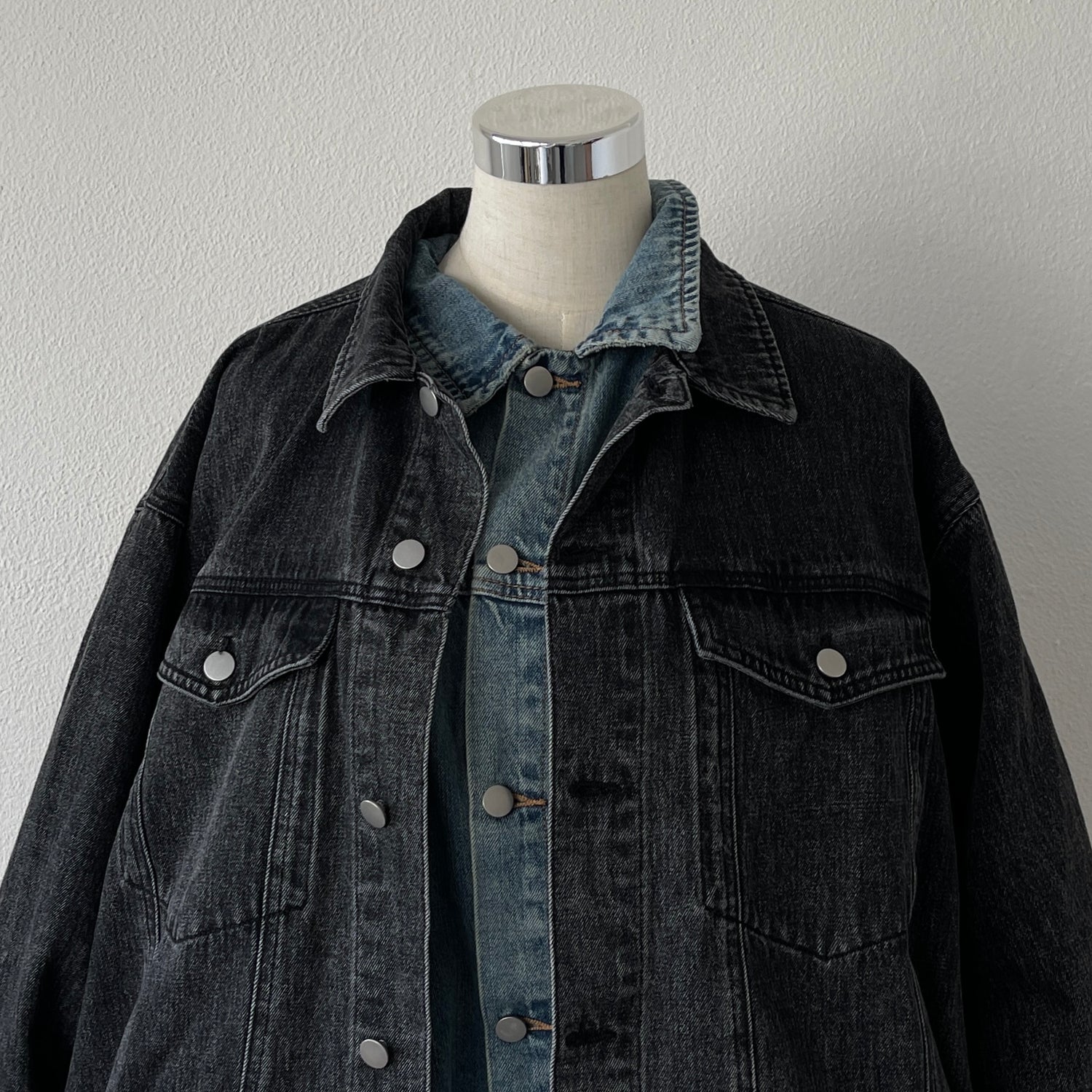 perfect silhouette buddy denim jacket / black