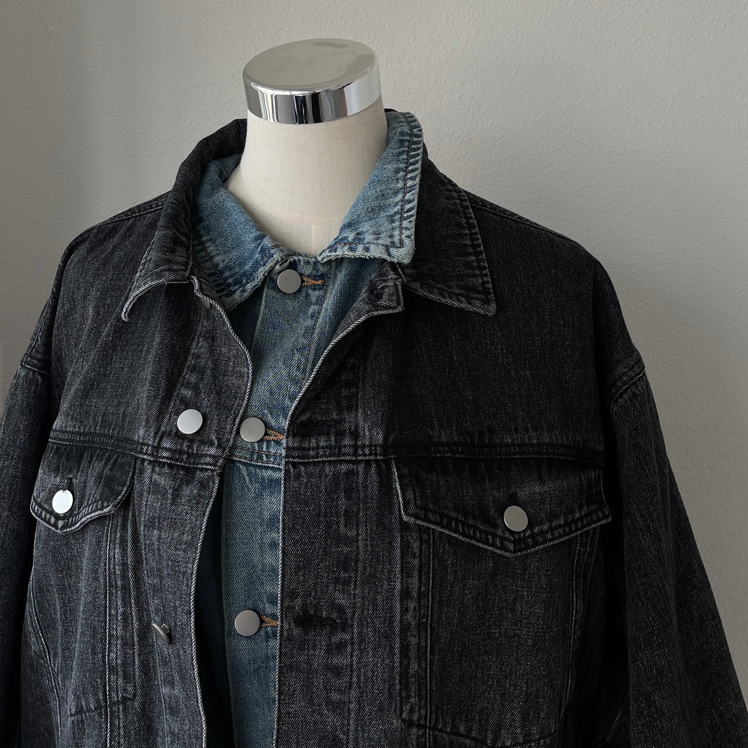 perfect silhouette buddy denim jacket / black