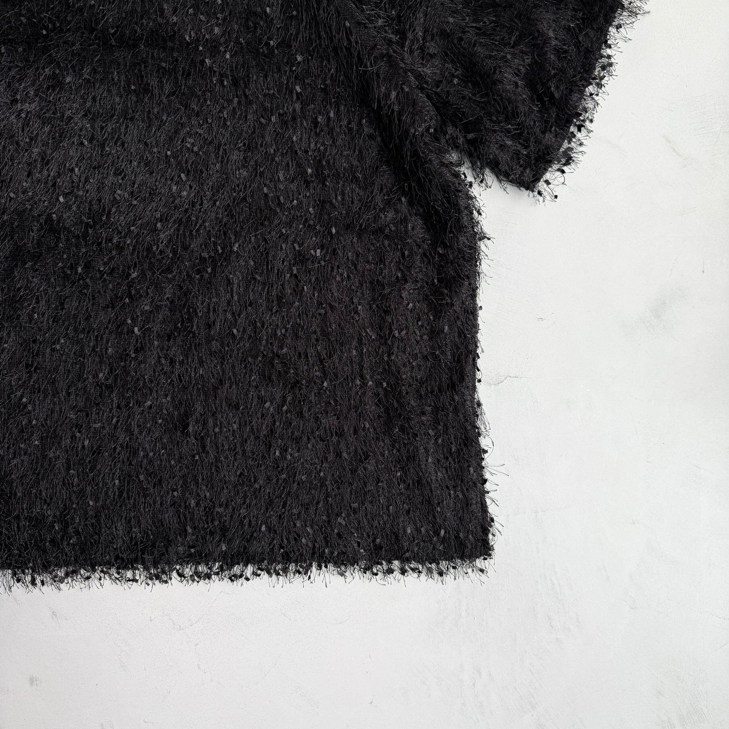 fringe mop tee / black