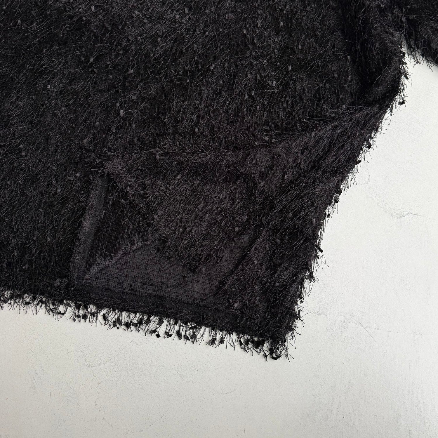 fringe mop tee / black