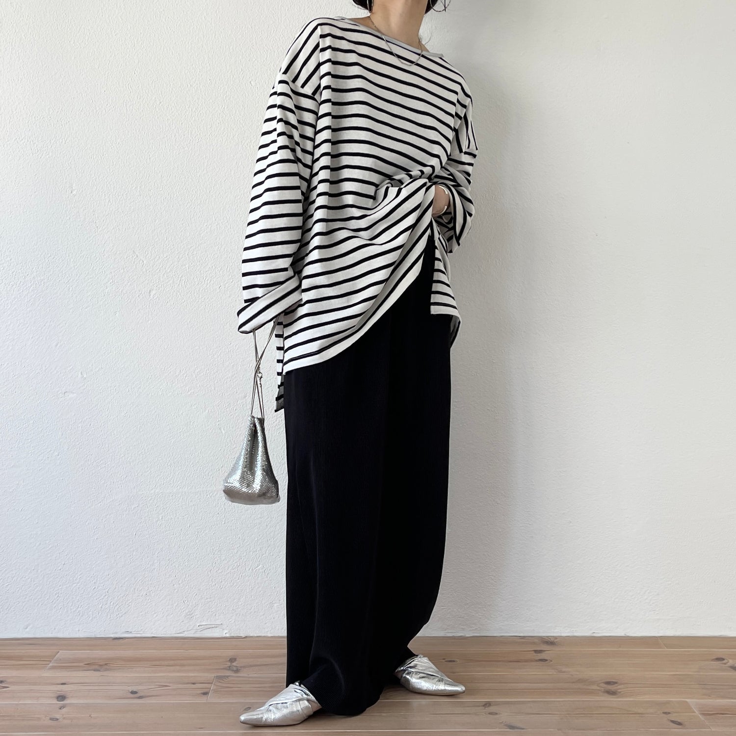 wide sleeve over size border tee / clear black×silver