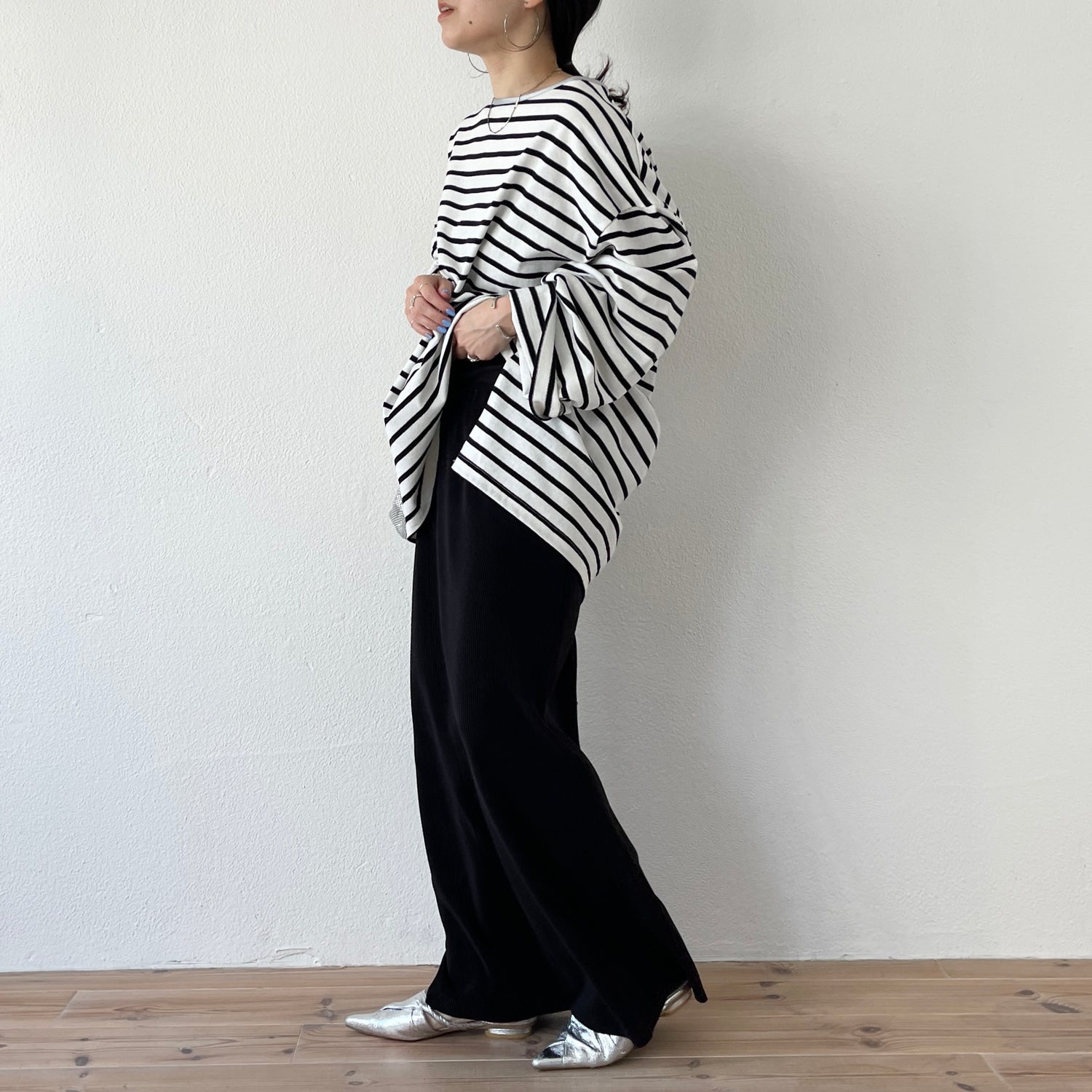 wide sleeve over size border tee / clear black×silver