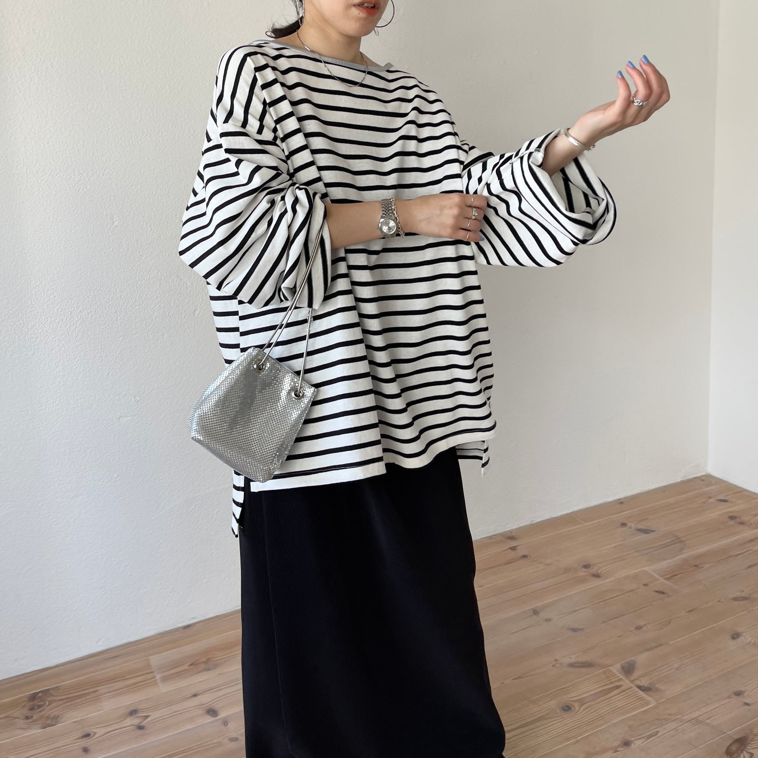 wide sleeve over size border tee / clear black×silver