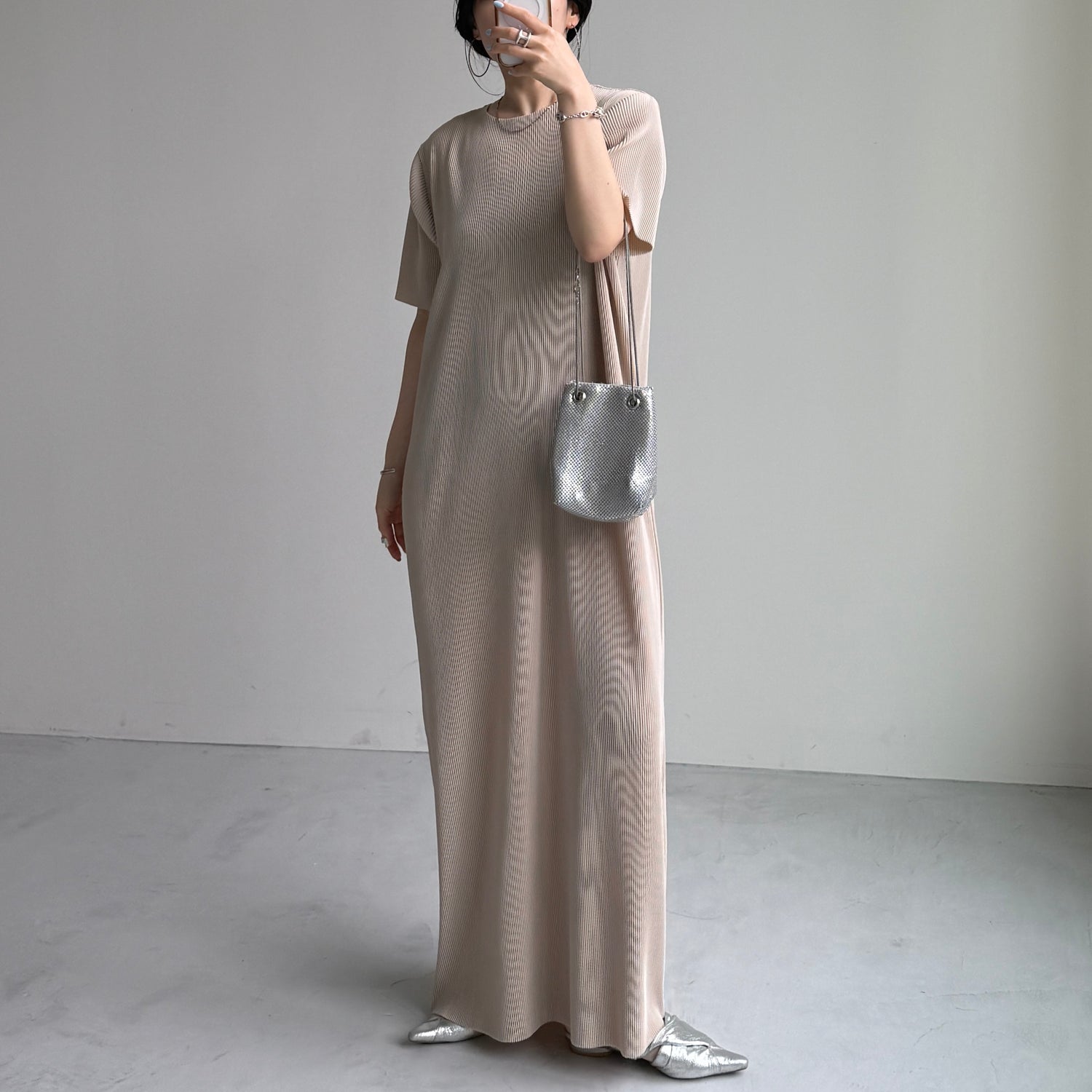daily daily super stretch crew neck pleats one piece / ivory [半袖 FREE or LONG]