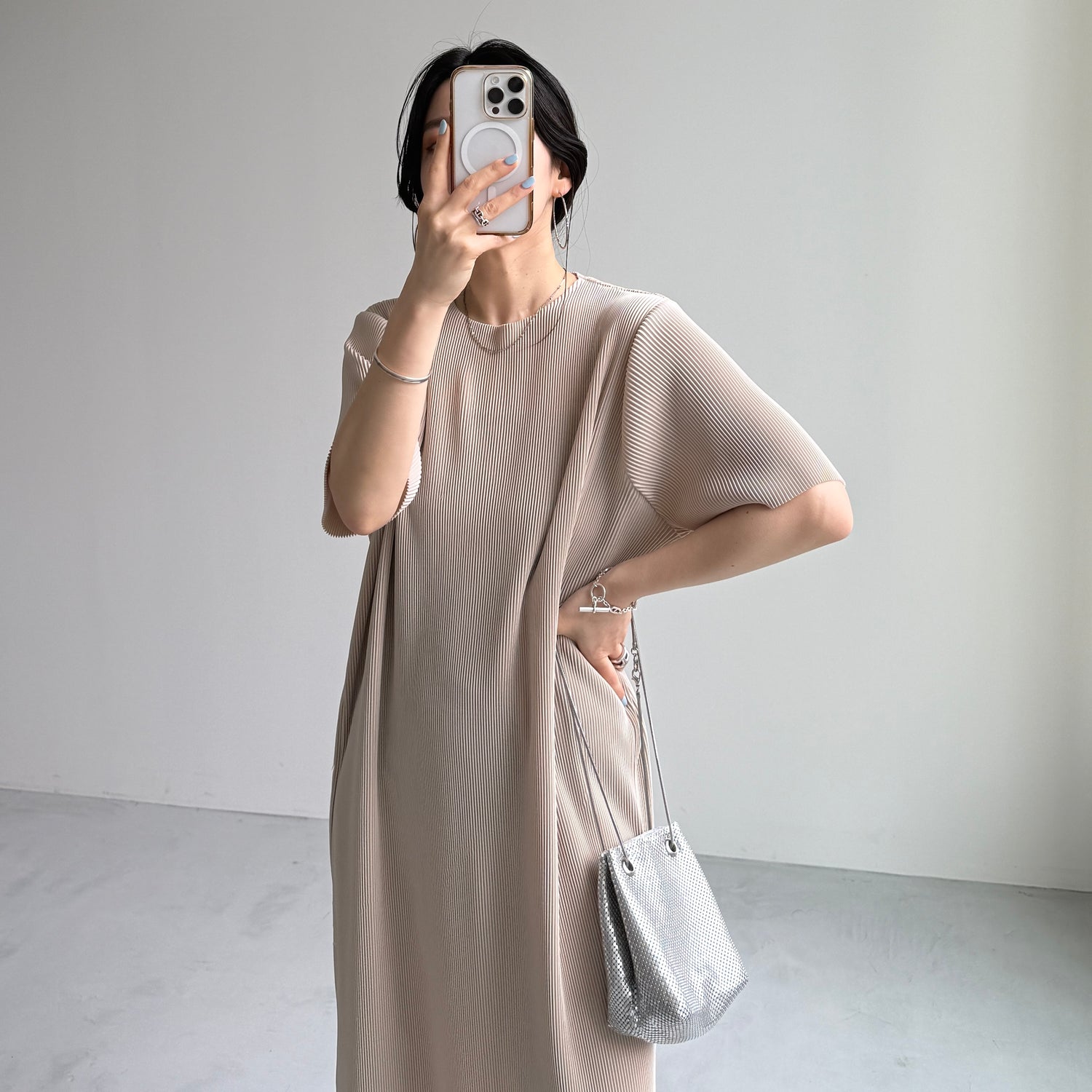 daily daily super stretch crew neck pleats one piece / ivory [半袖 FREE or LONG]