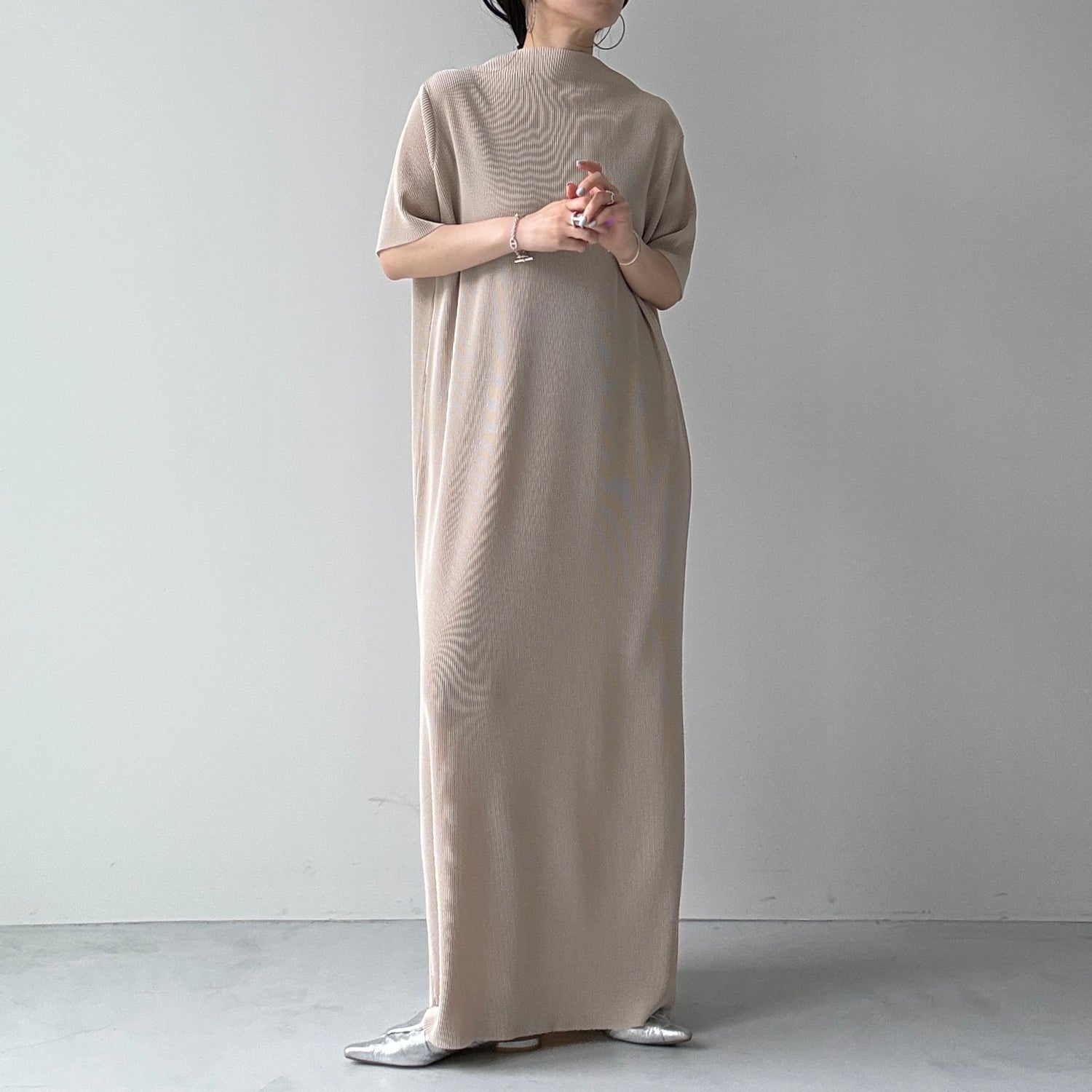 daily daily super stretch pleats one piece / ivory [半袖 FREE or LONG]