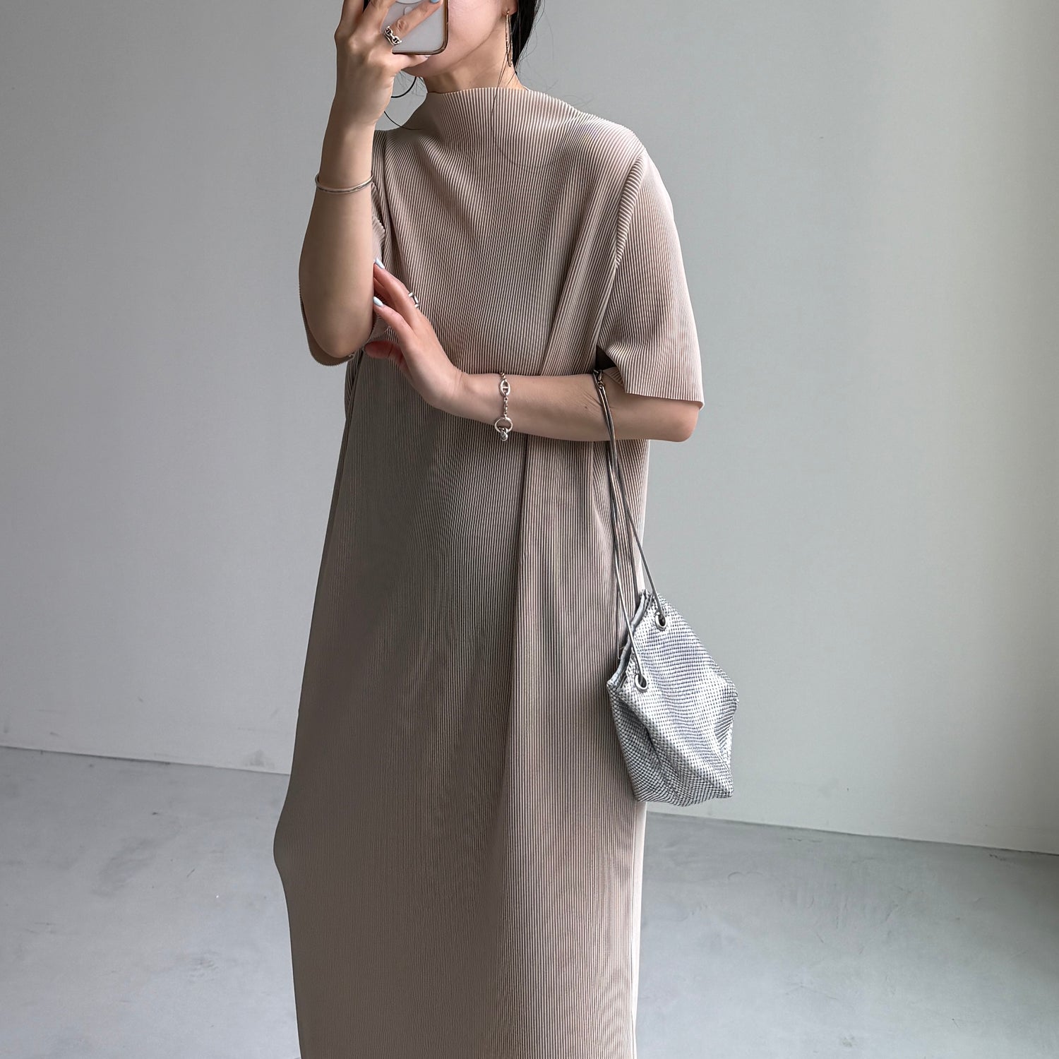 daily daily super stretch pleats one piece / ivory [半袖 FREE or LONG]