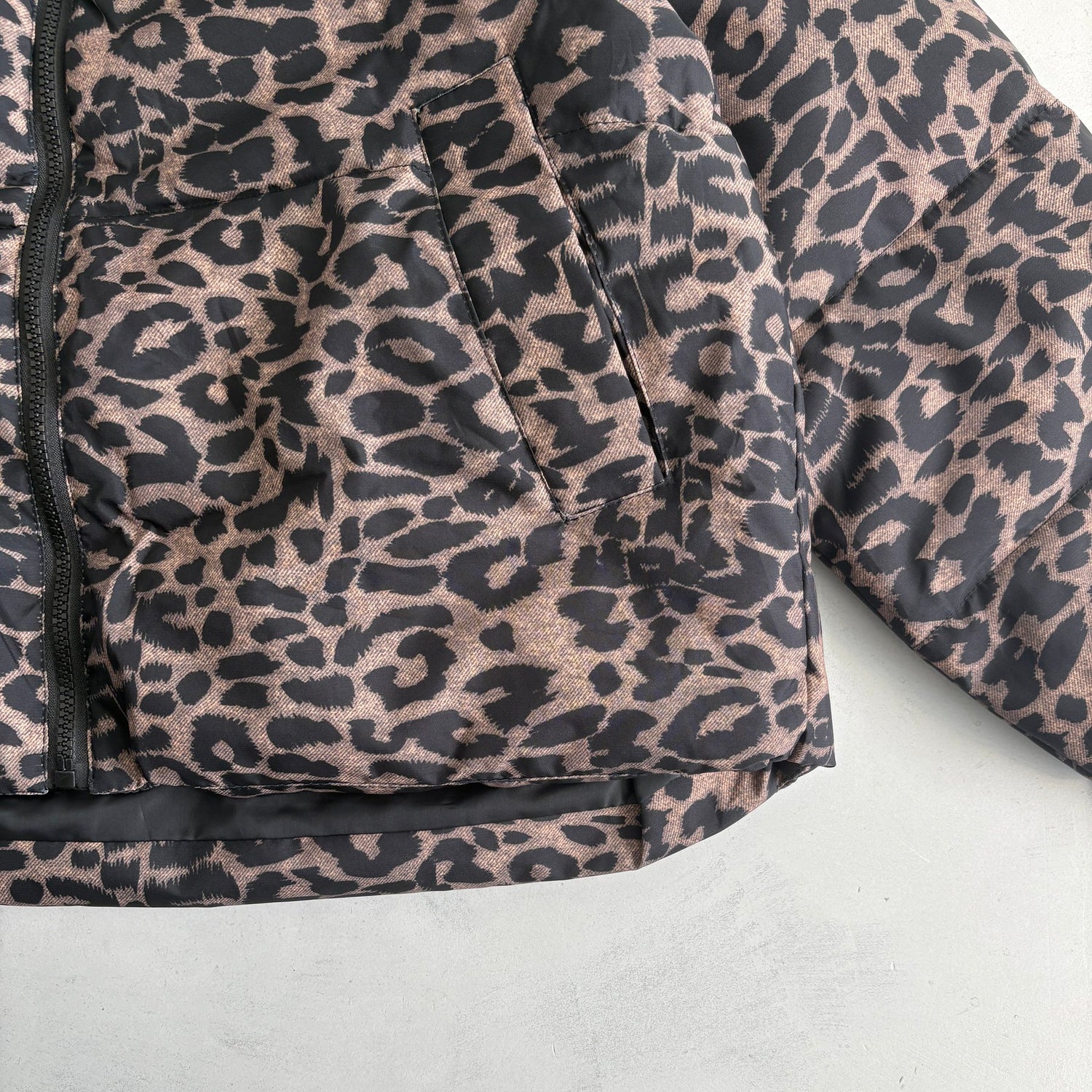 【SAMPLE】LEOPARD fake down blouson