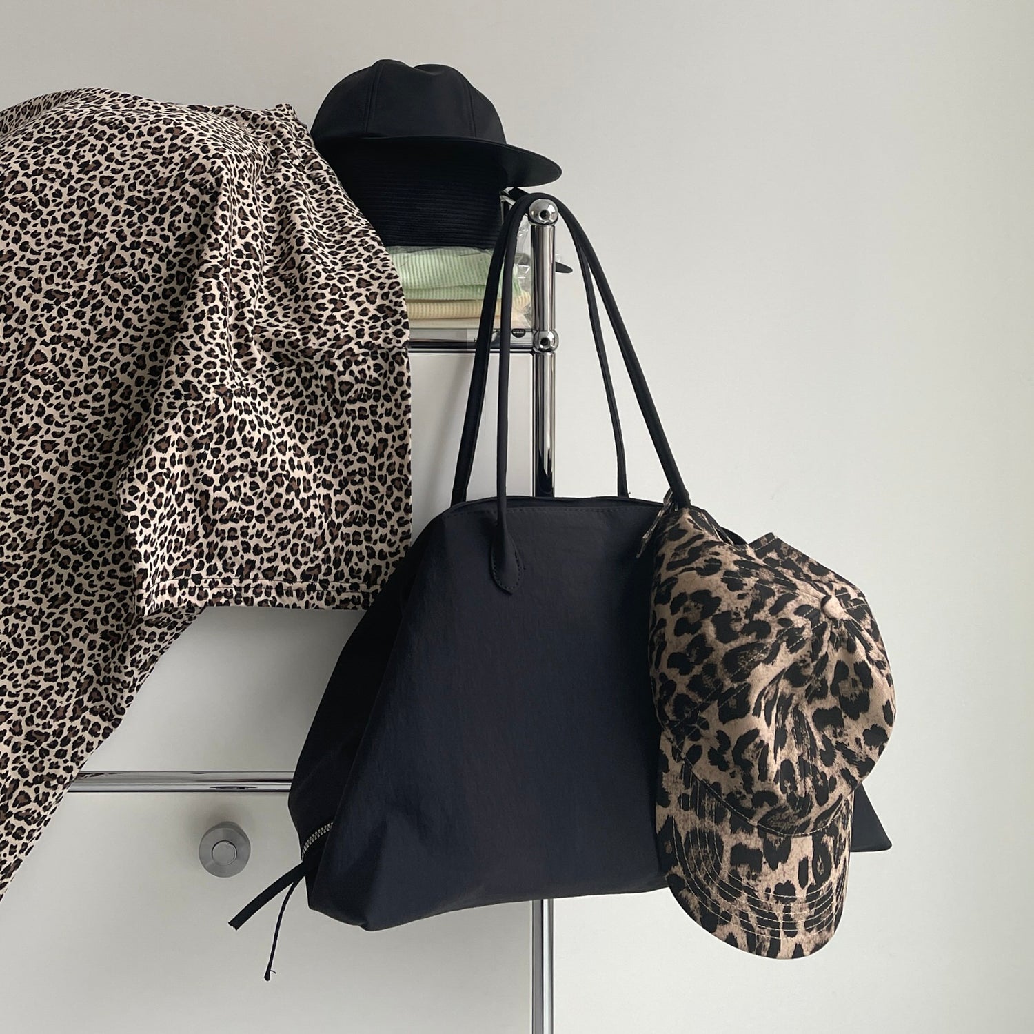 daily boston bag / black