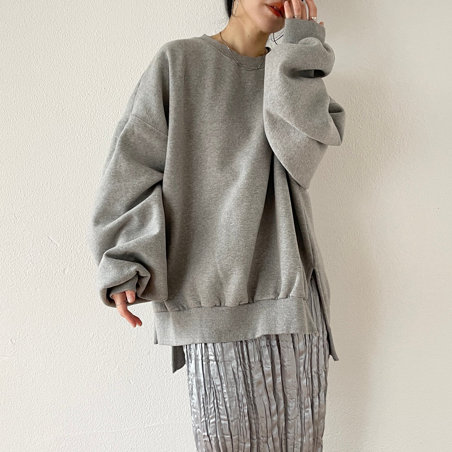 perfect silhouette super over sweat / gray