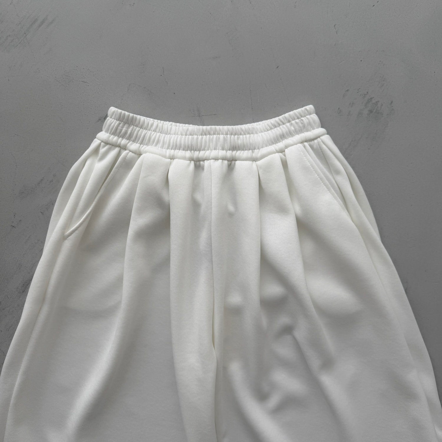 【選べるタイプ】super loose sweat half pants / ivory