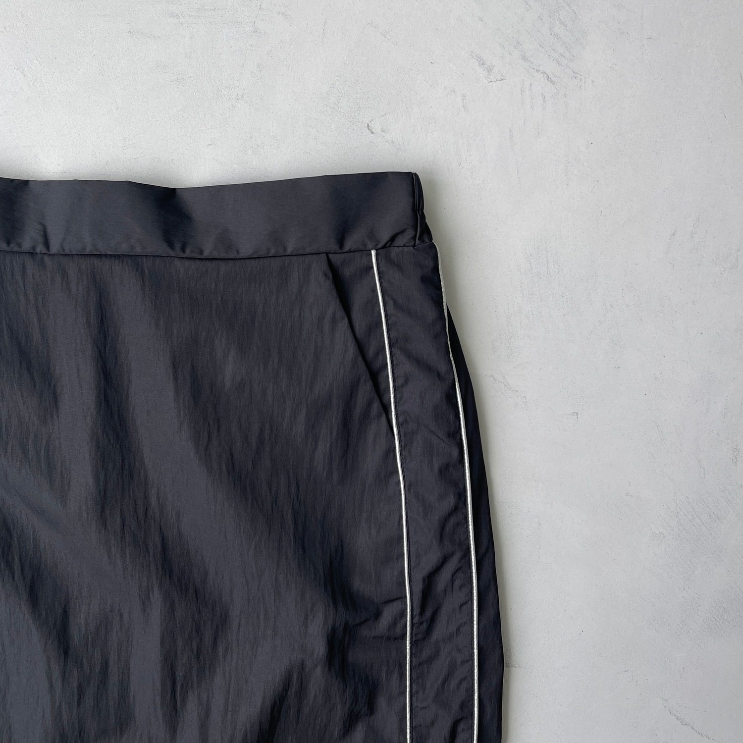 【SAMPLE】track skirt / black
