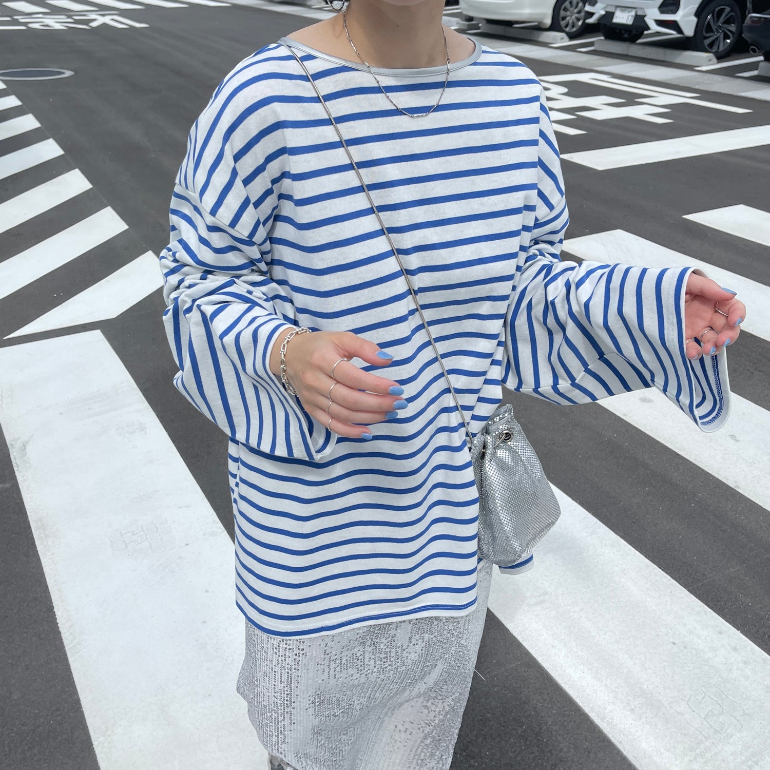 wide sleeve over size border tee / blue