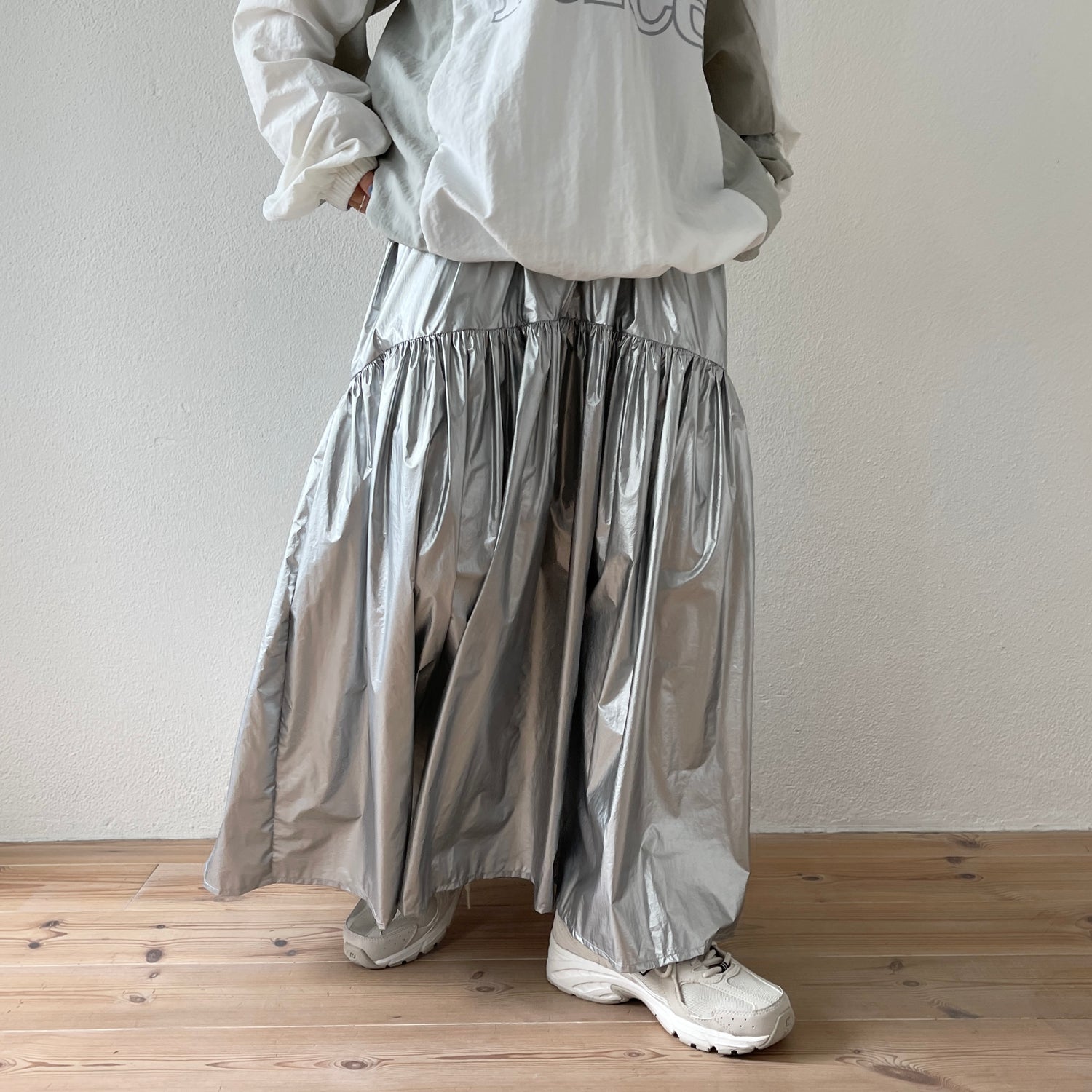 metallic gatherer flare skirt / silver （メニーメニーギャザー