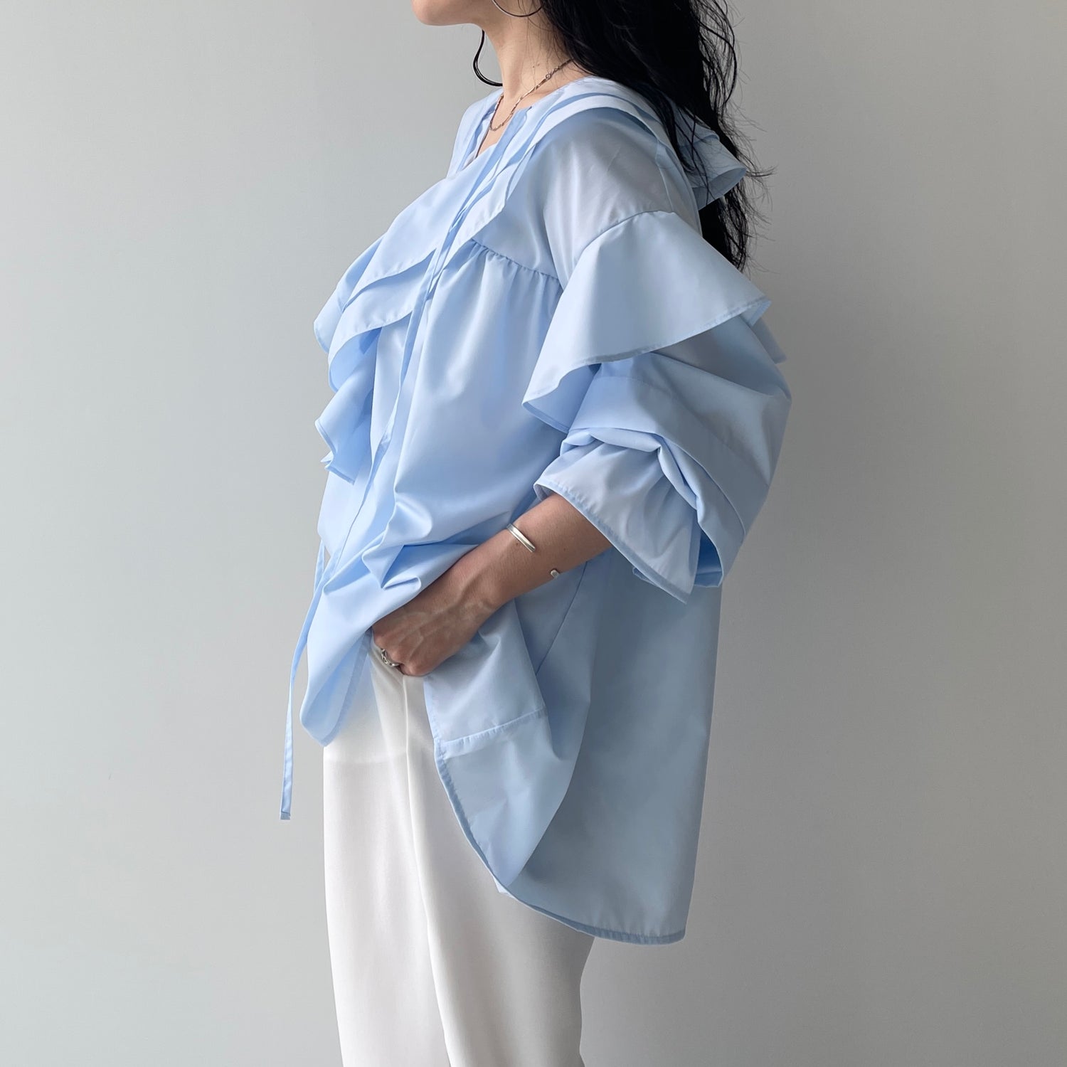 big collar frill blouse / light blue