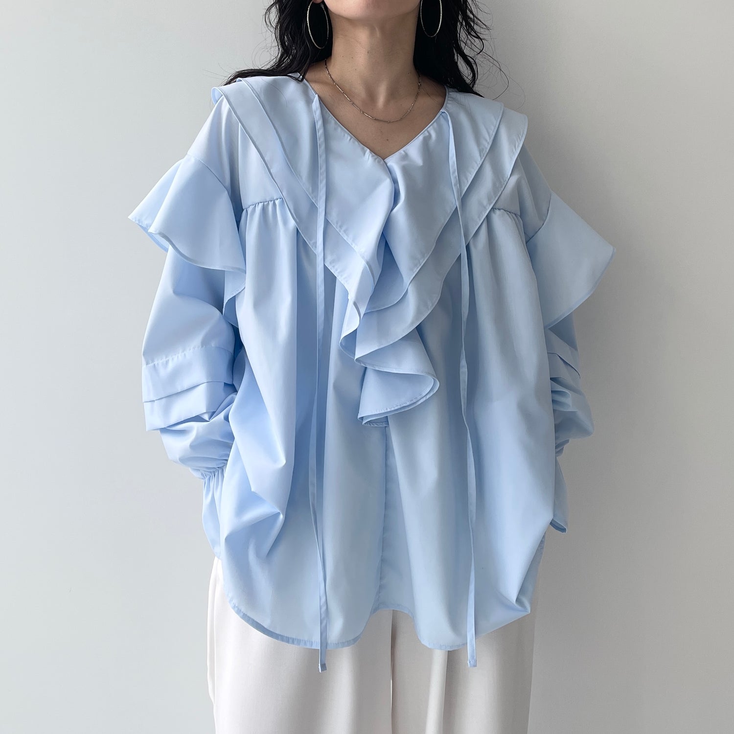 big collar frill blouse / light blue