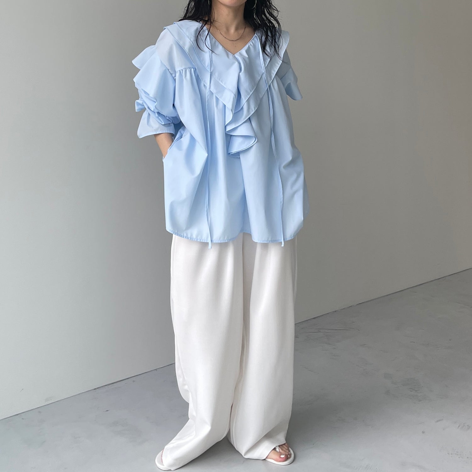 big collar frill blouse / light blue