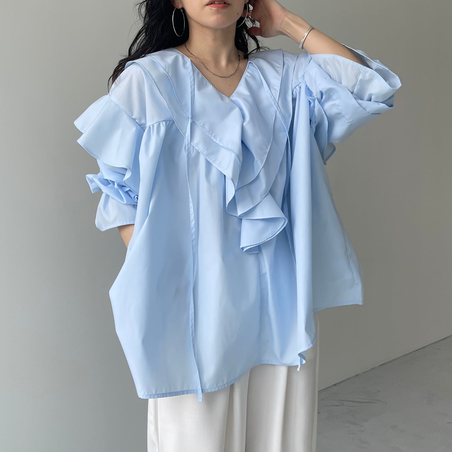 big collar frill blouse / light blue