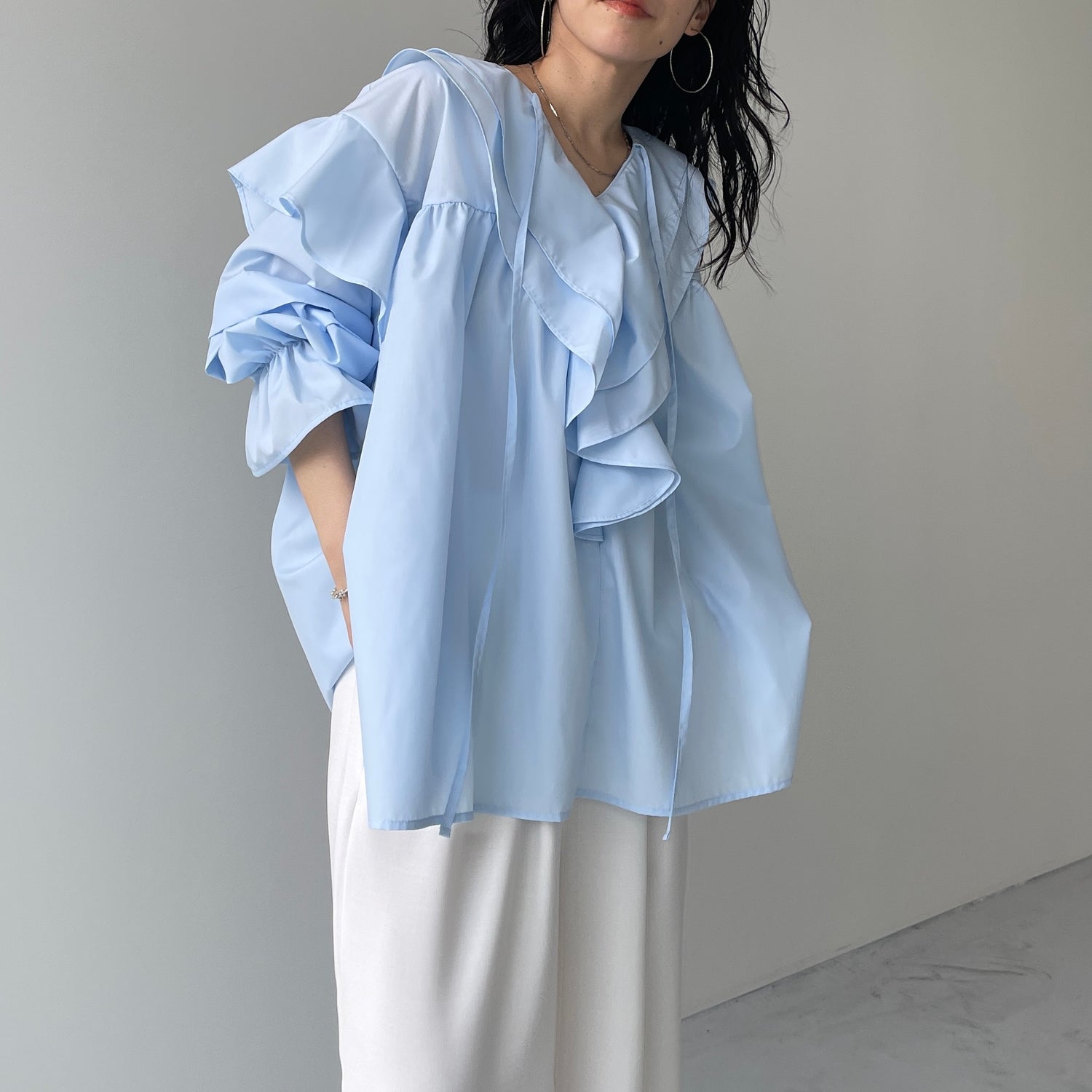 big collar frill blouse / light blue