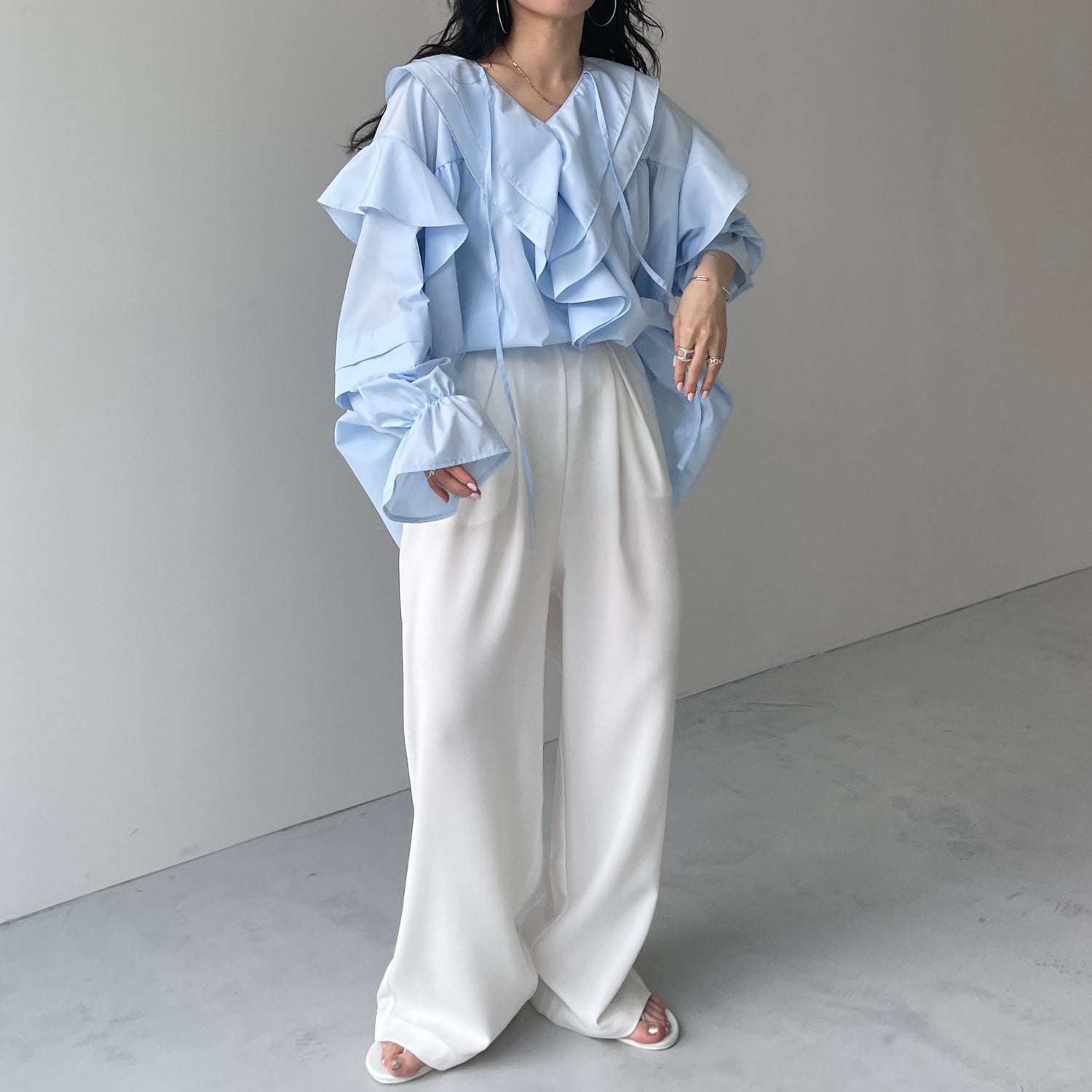 big collar frill blouse / light blue