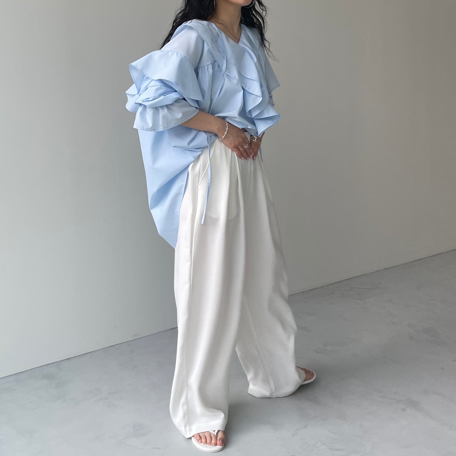 big collar frill blouse / light blue