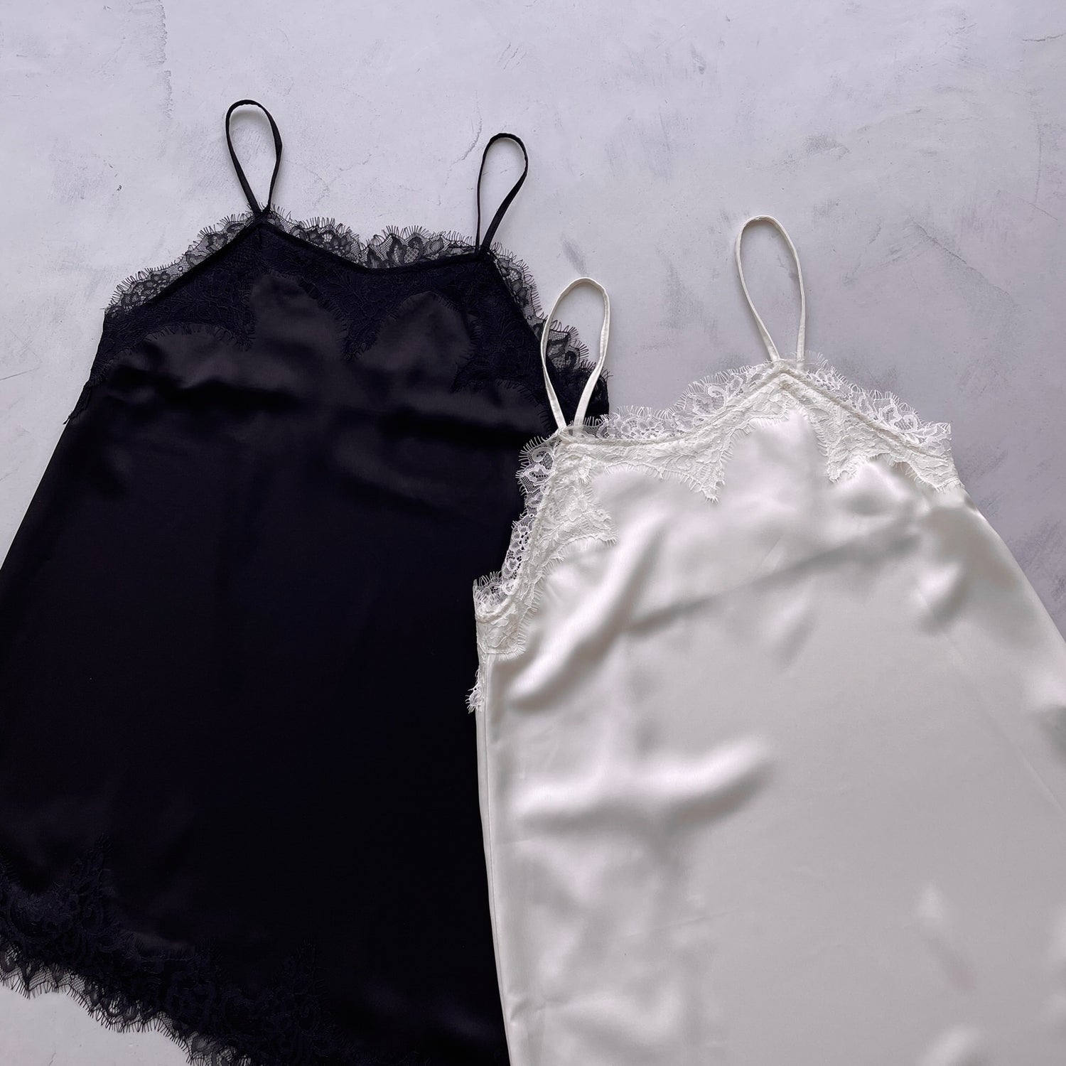 milky lace camisole / black
