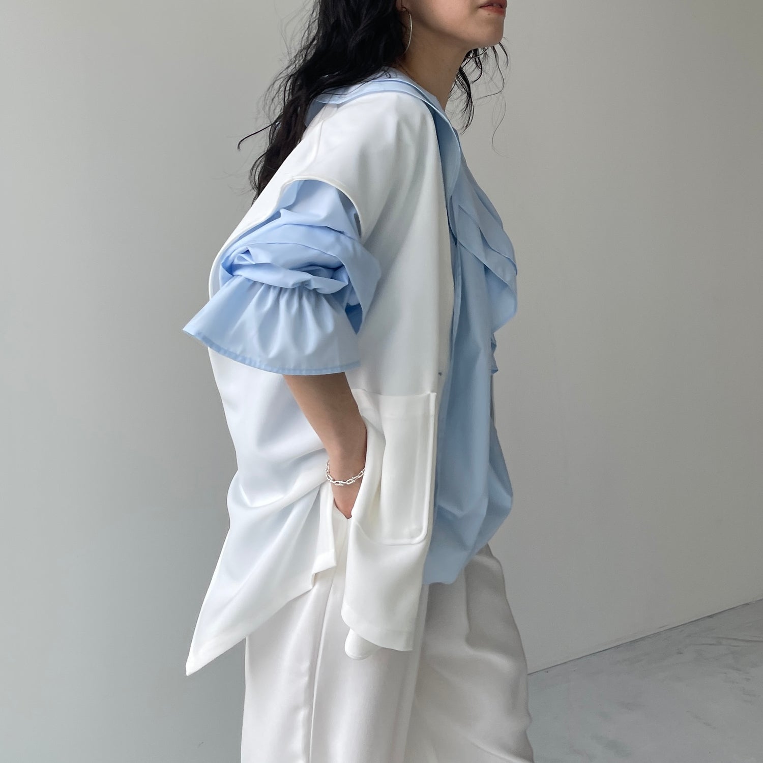 big collar frill blouse / light blue