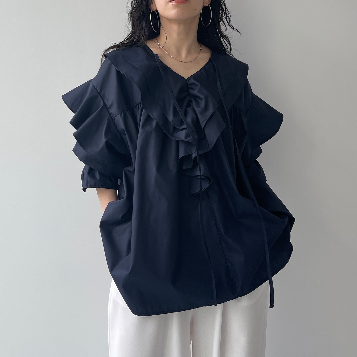 big collar frill blouse / navy