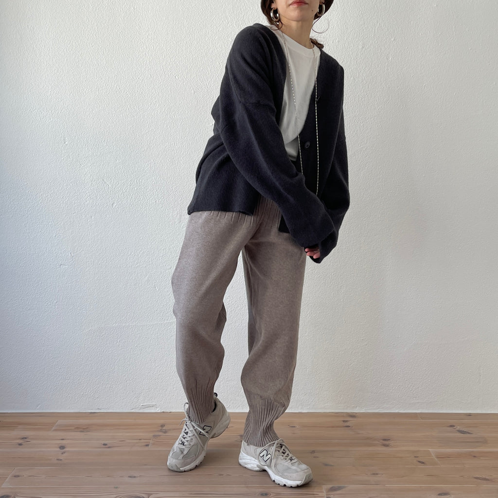 relax knit pants / beige （リラックスニットパンツ） | wee9s