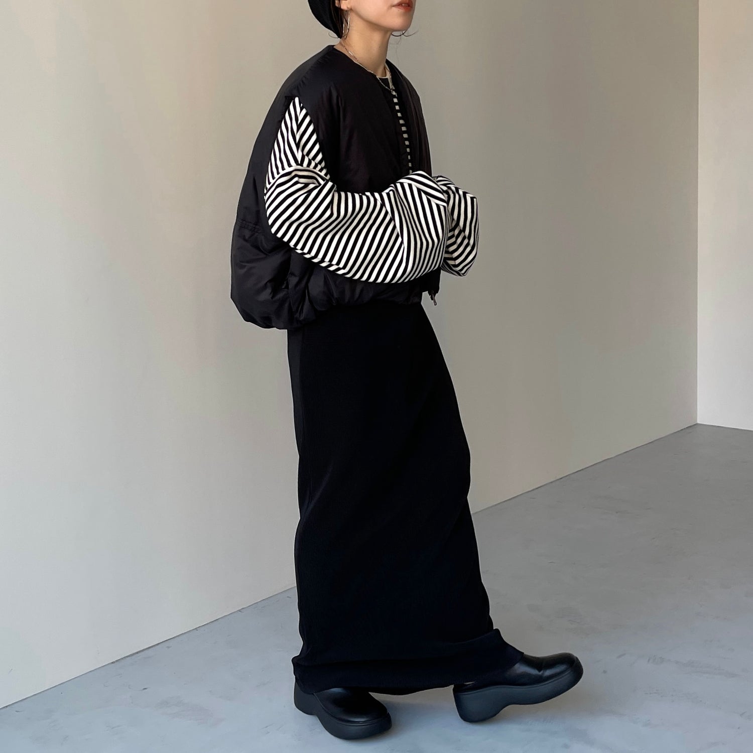 egg down vest / black