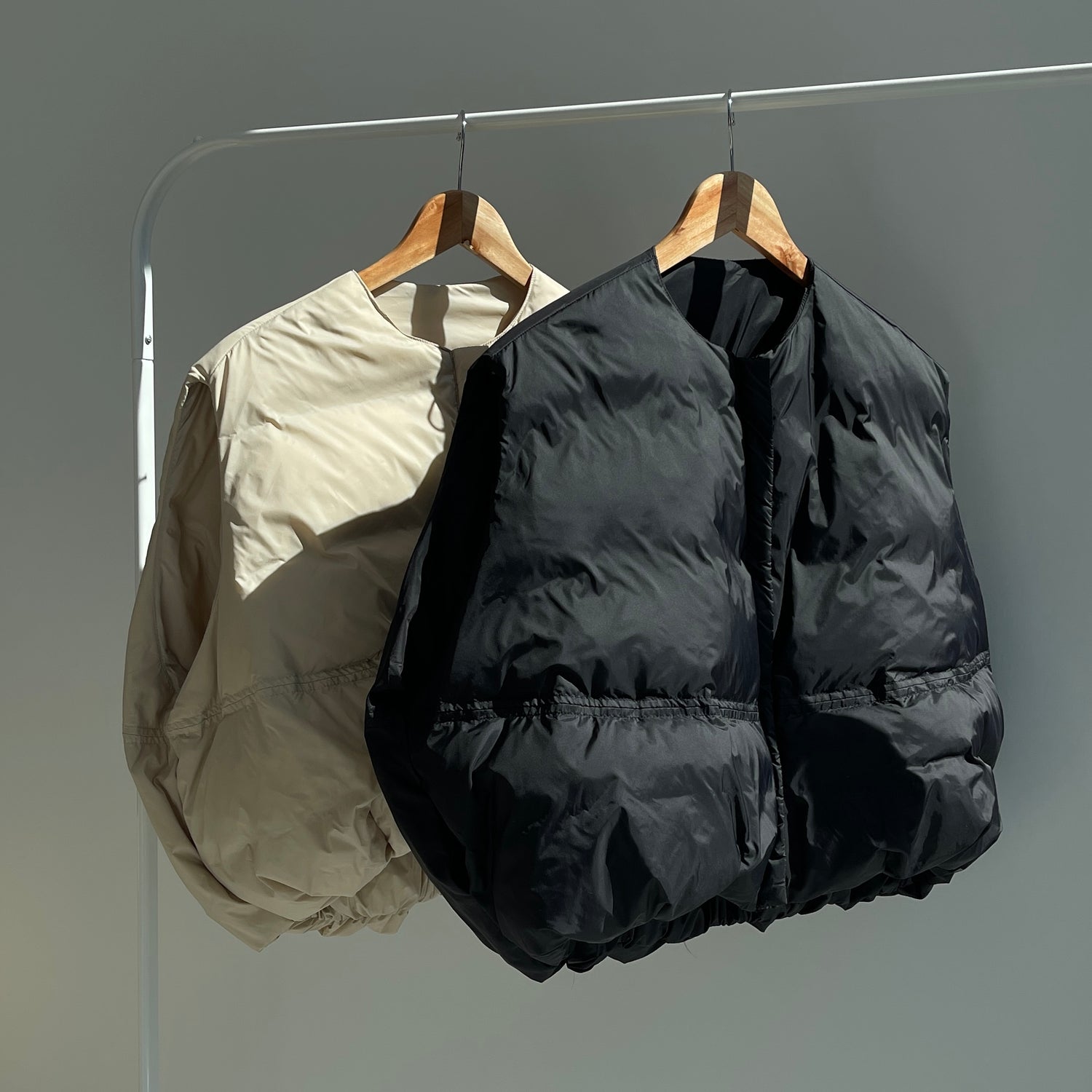 egg down vest / black