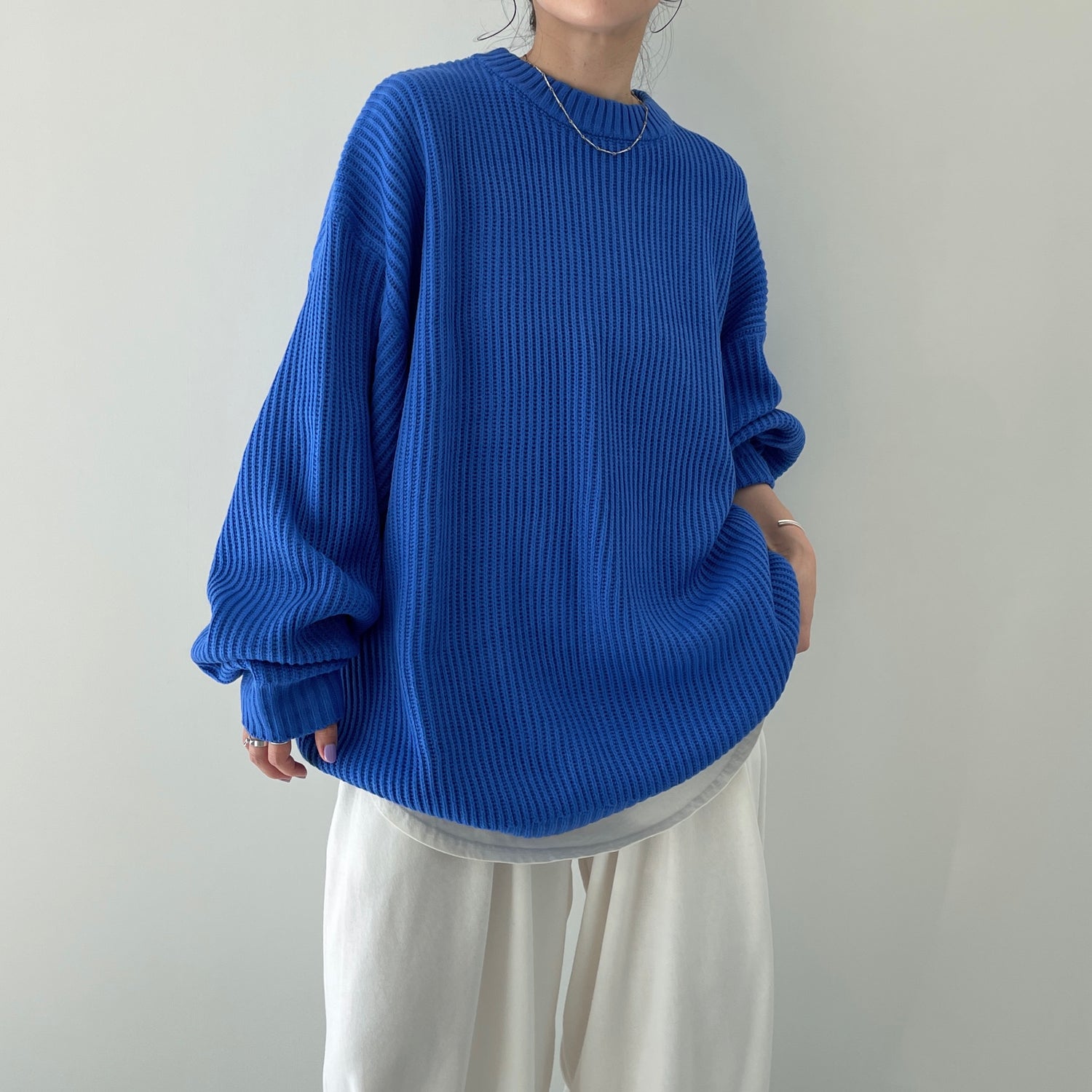 perfect silhouette super over knit / blue