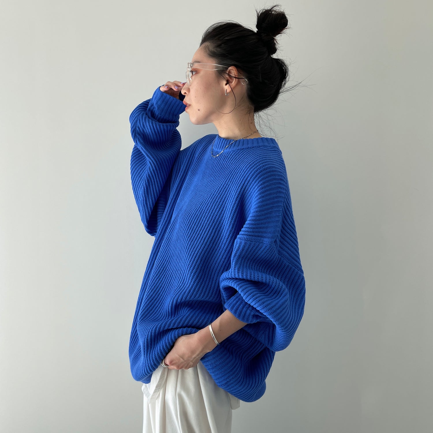 perfect silhouette super over knit / blue