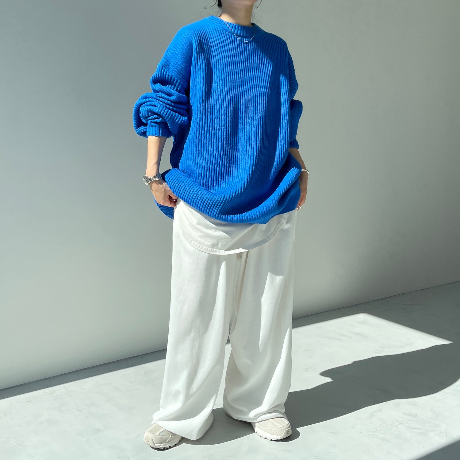 perfect silhouette super over knit / blue